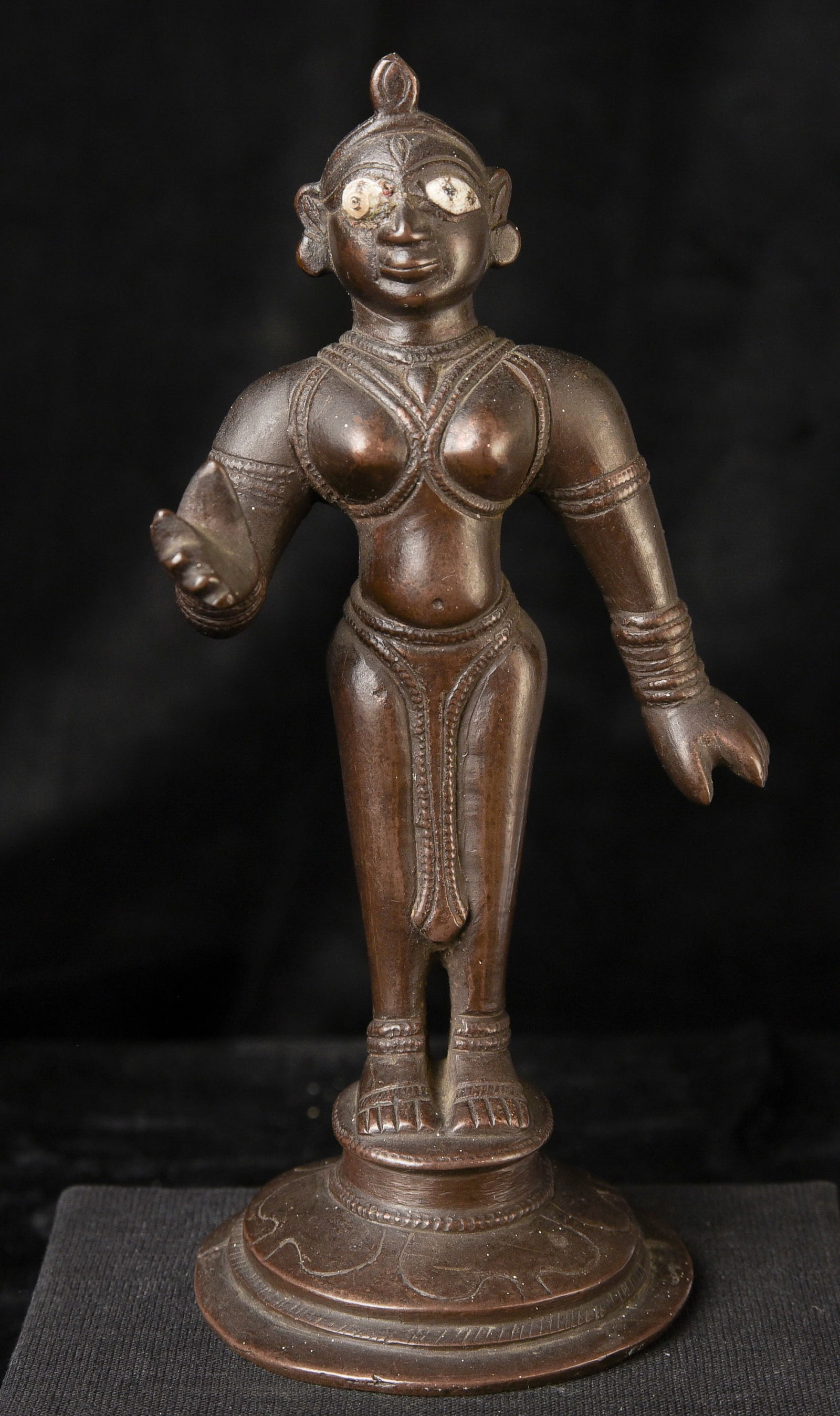 19thC Hindu Bronze Female Figure. Expressive, Nice dark patina.: 19thC Hindu Bronze Female Figure. Expressive, Nice dark patina.( 5.75"H x 3"W x 2.5"D ) - 1.04lbs