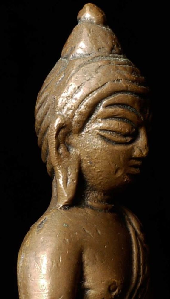 Vintage bronze seated Buddha. Measures 3.25" tall, base: Vintage bronze seated Buddha. Measures 3.25" tall, base is approximately 1 7/8" x 1.25".