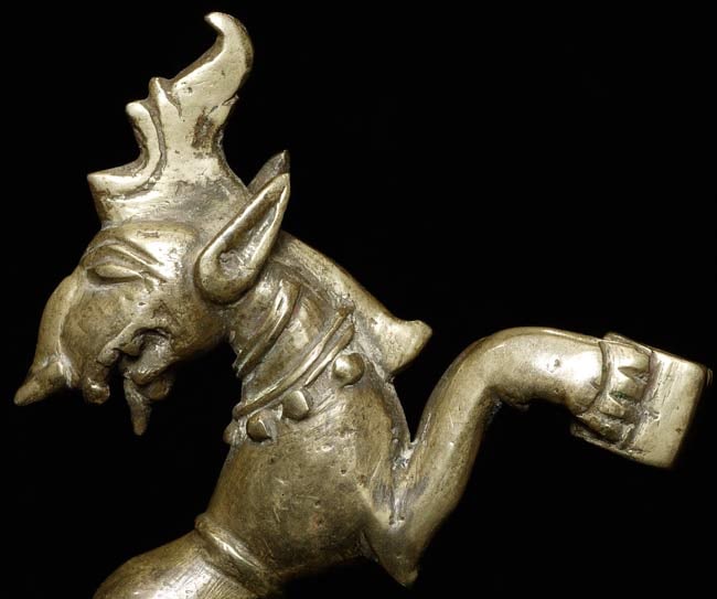 Mystery mythical beastie.: Mystery mythical beastie. Measures 4.75" tall, 6.5" tall with its custom base, bottom measures 2.75" square Deep discount.