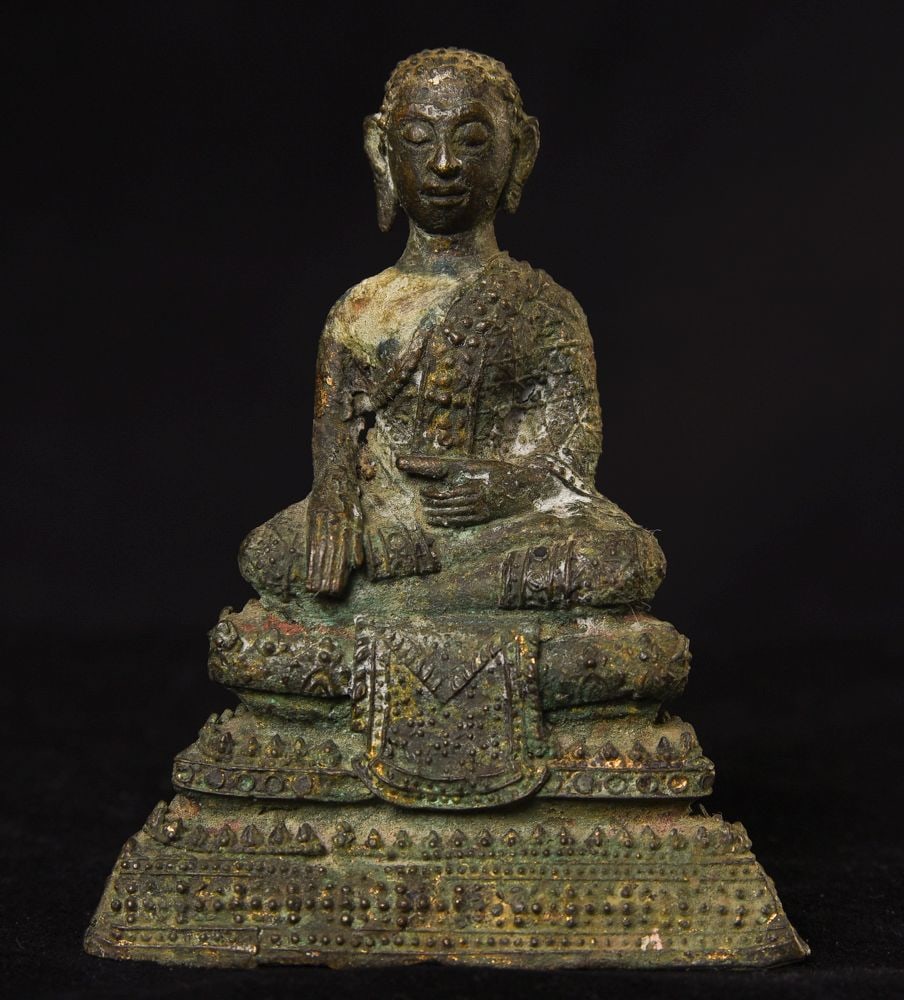 Circa 1900 Thai Bronze Buddha, 3.75": Circa 1900 Thai Bronze Buddha. One earlobe was shortened. H: 3.75" (9.525CM. Domestic Insurance included. International shipping will be $30 including packing, shipping, and insurance.