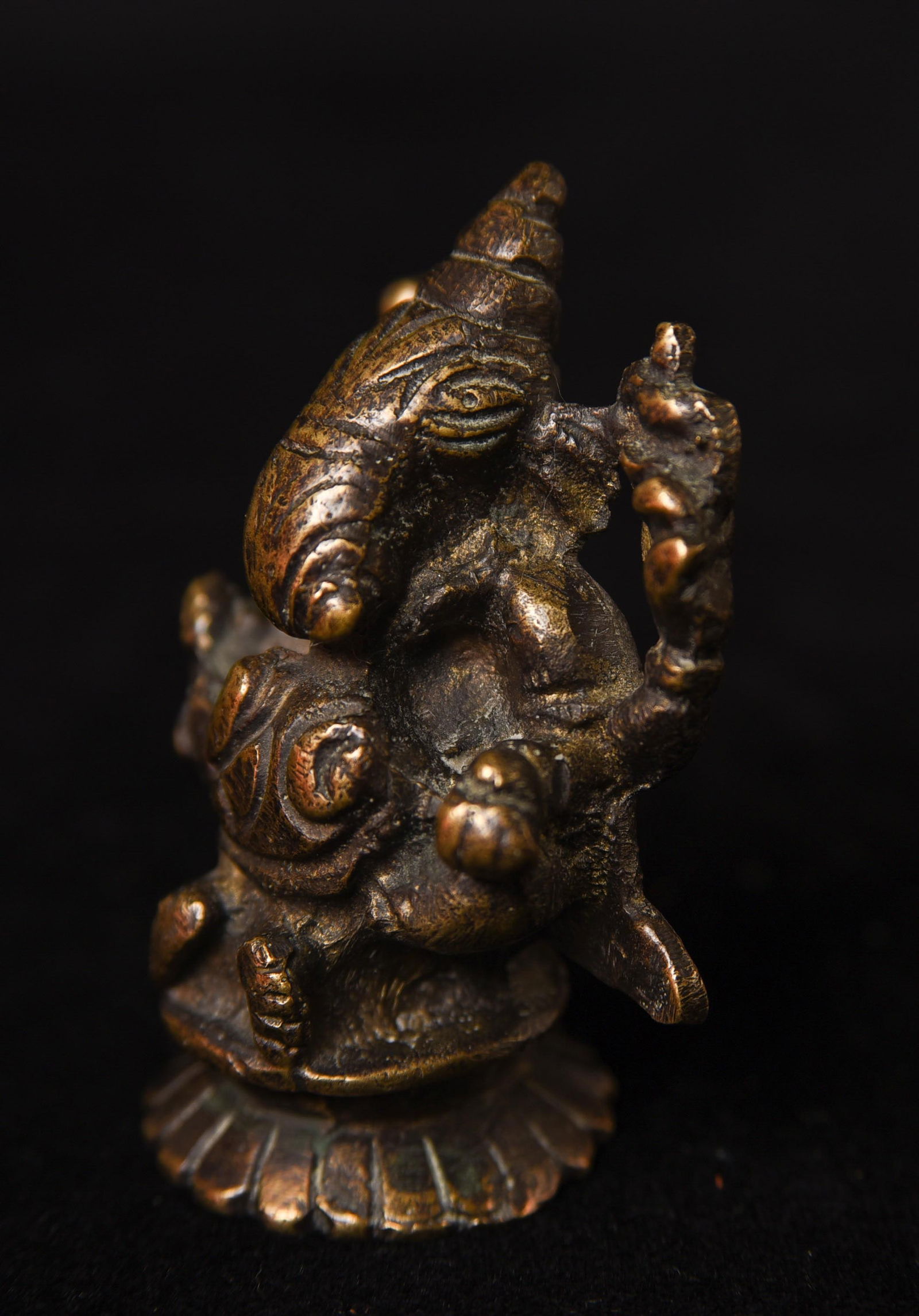 Nice 18/19thC Ganesh. 2.25" - 10