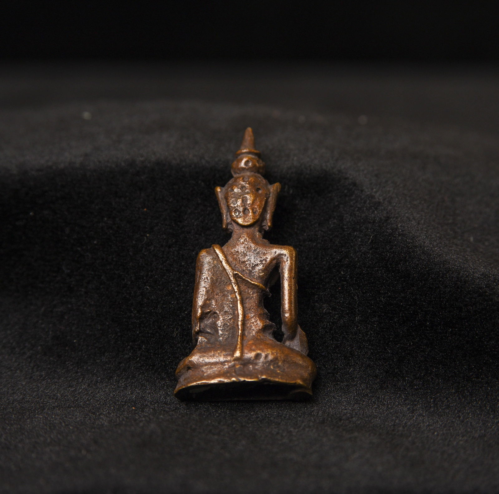 Vintage miniature solid-cast Laos Buddha. - 3