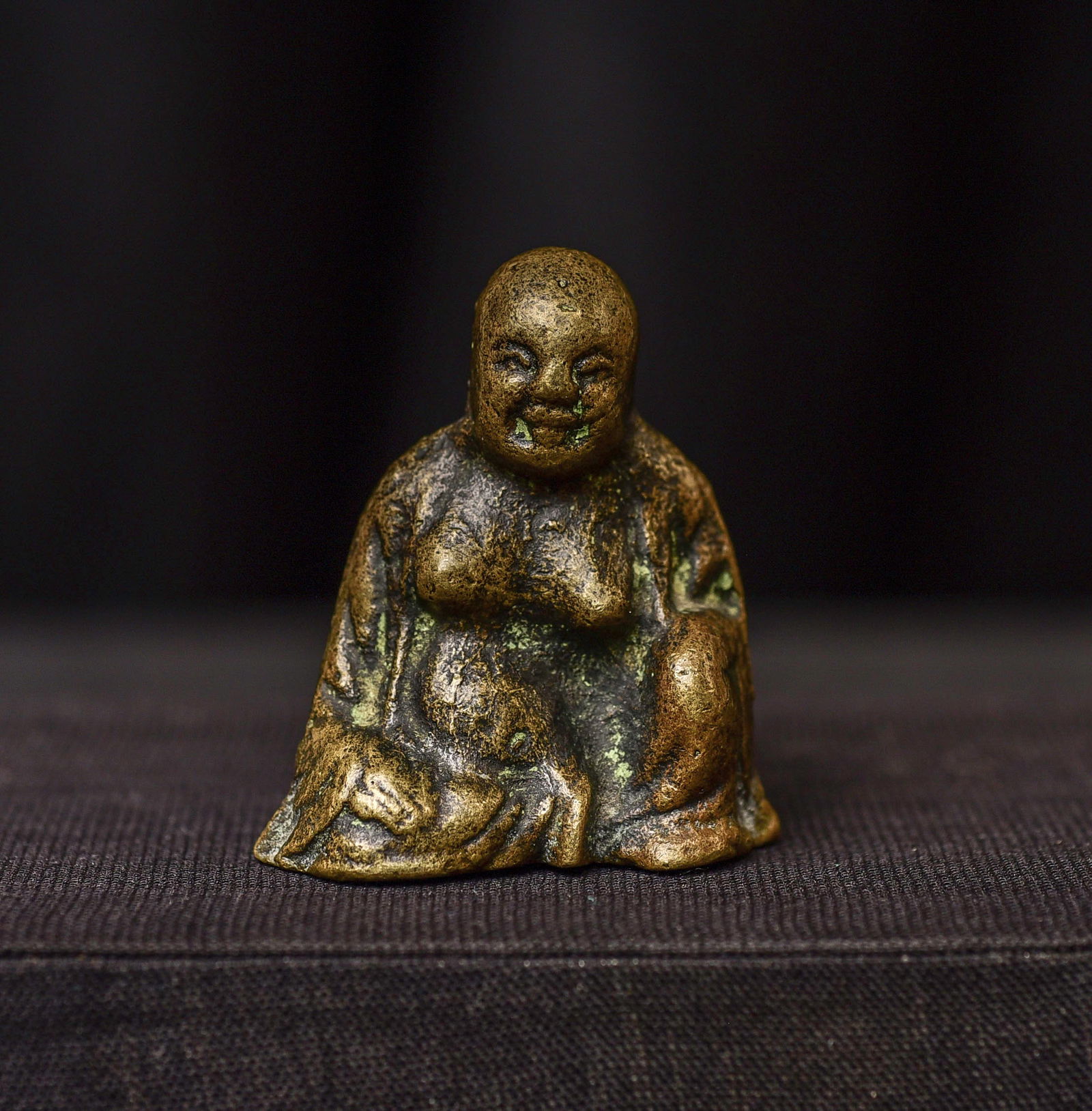 18/19th Chinese Bronze Hotai or 'Happy Buddha'-Beautiful wear-to carry with you.: 18/19th Chinese Bronze Hotai or 'Happy Buddha'-Beautiful wear-to carry with you. Amazing Face