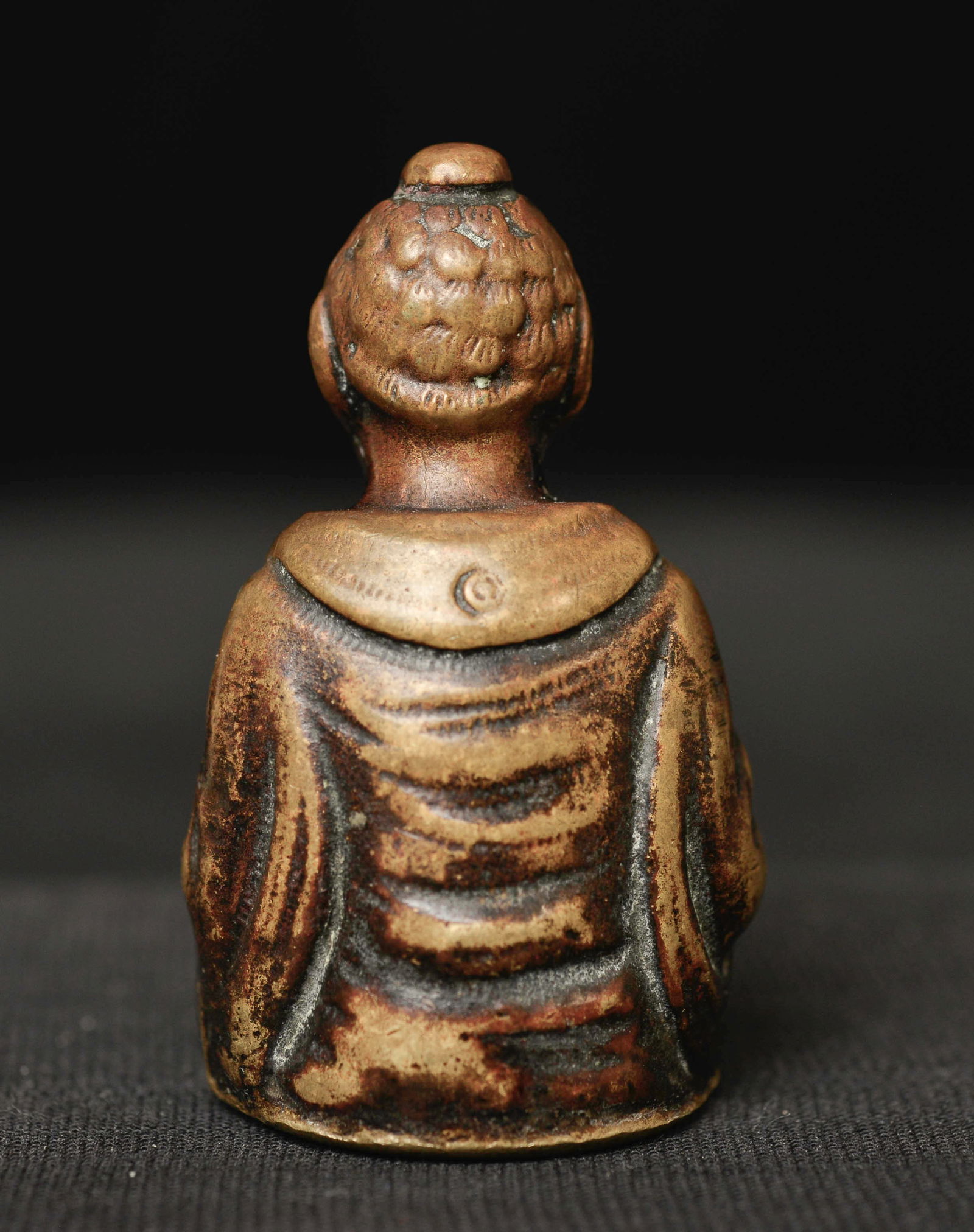 Fascinating antique solid-cast Buddha-like figure. - 4