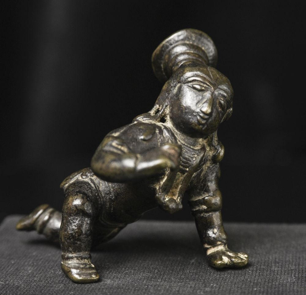 16th-17th century Indian bronze baby Krishna.: 16/17thC Indian Bronze Baby Krishna with his Butterball. -Classic type. , (2.375"H x 1.75"W x 2.75"D ) - 205g