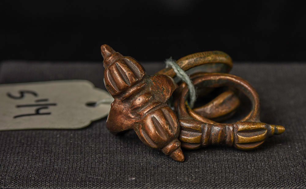 Tibetan Dorge Ring. Lot is for ONE. Size 5.25" (x5): Ring Size 5.25" (x5), Antique Tibetan Bronze Dorje/Dorge Ring/Rings. I purchased about 50 of these in the 1990s from a woman Posted in Northern India in the Peace Corps in the late 1950s/early 1960s i