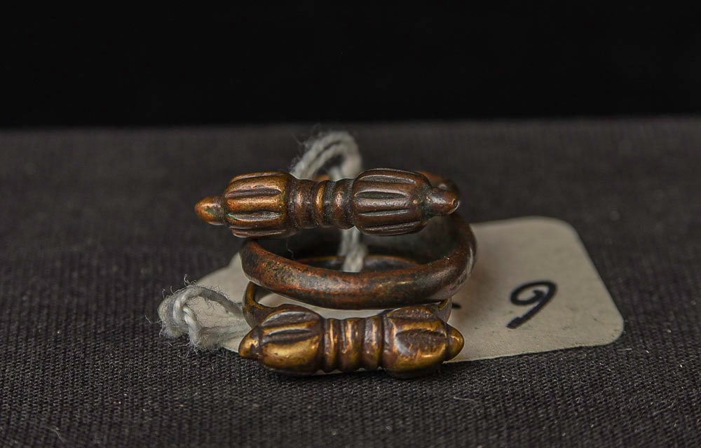 Tibetan Dorje Ring. Lot is for ONE, Ring Size 6.75 (x3): Ring Size 6.75 (x3), Antique Tibetan Bronze Dorje/Dorge Ring/Rings. I purchased about 50 of these in the 1990s from a woman. I was posted in Northern India in the Peace Corps in the late 1950s/early 1