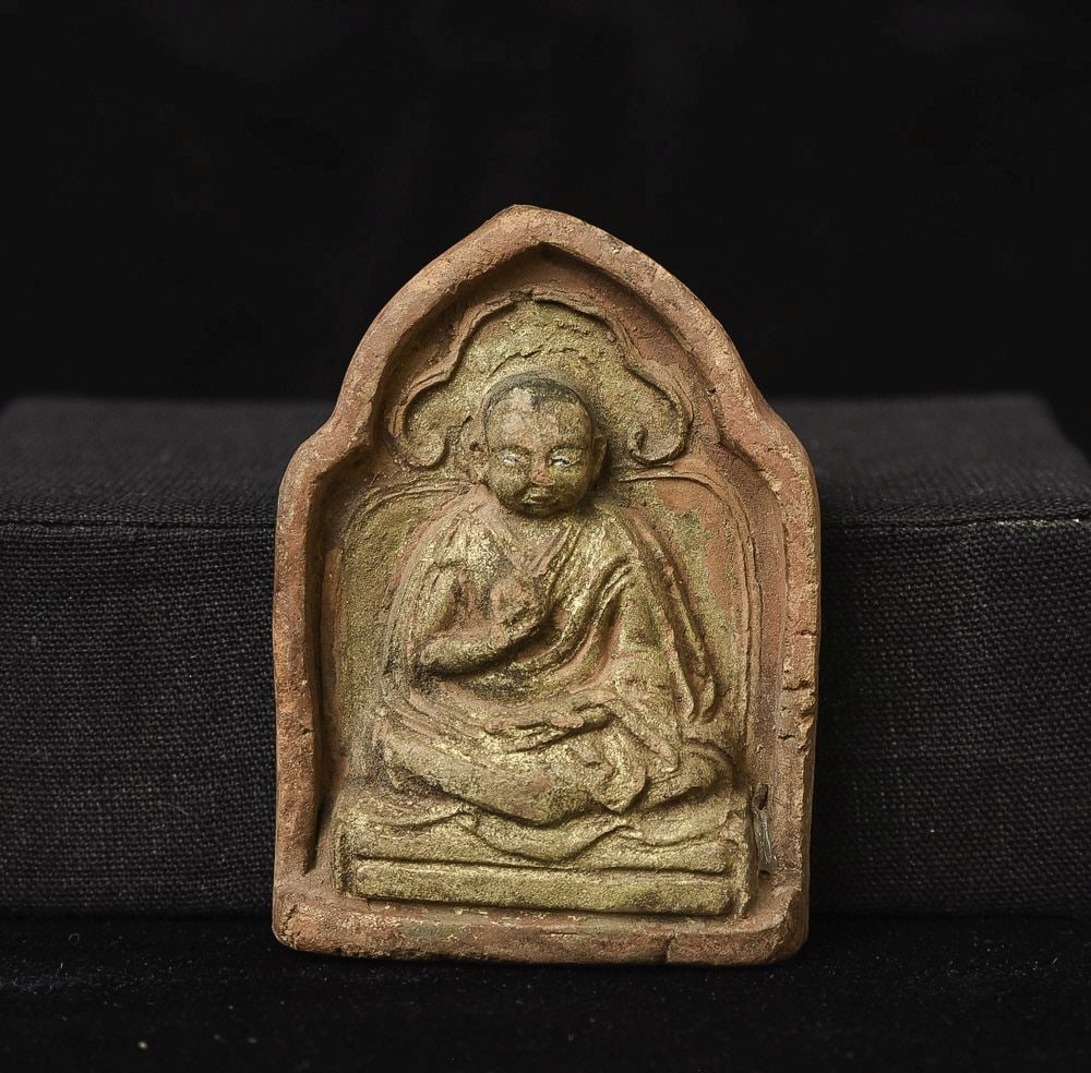 19thC or earlier Tibetan Buddhist Monk.: 19thC or earlier Tibetan Buddhist Monk. Size- 2.25" tall. Deep discount.