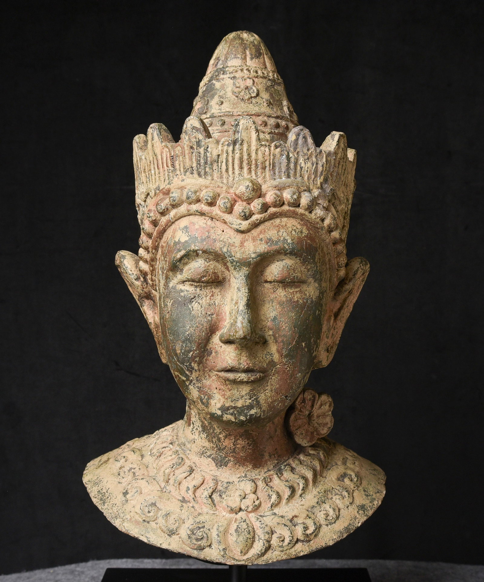 Large Buddha head in Thai style, but probably crafted in Europe or the United States in the early (1 of 13)
