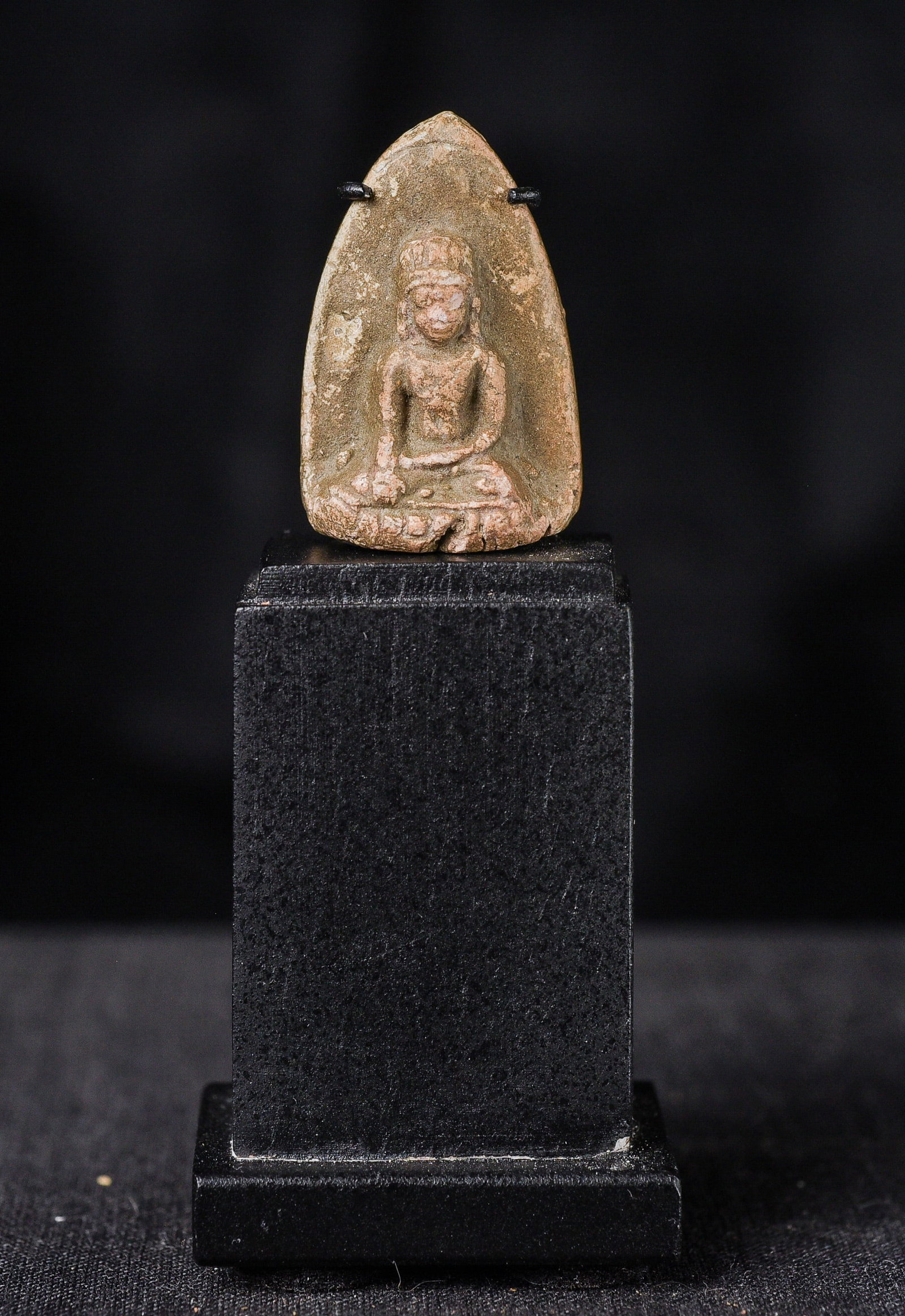 11/12thC Burmese PAGAN Buddha. Very rare type in a miniature size. (1 of 7)
