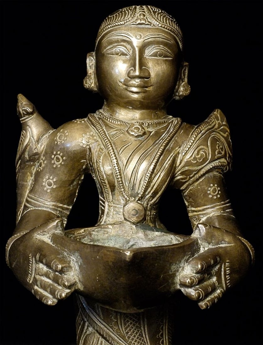 18/19thC India Bronze Attendant Lamp-Beautiful Example, 8" Tall: Antique Bronze Indian attendant lamp. Beautiful face. It stands 8 inches tall and is quite heavy-solid cast. Remains of cleaning substance can likely be removed.