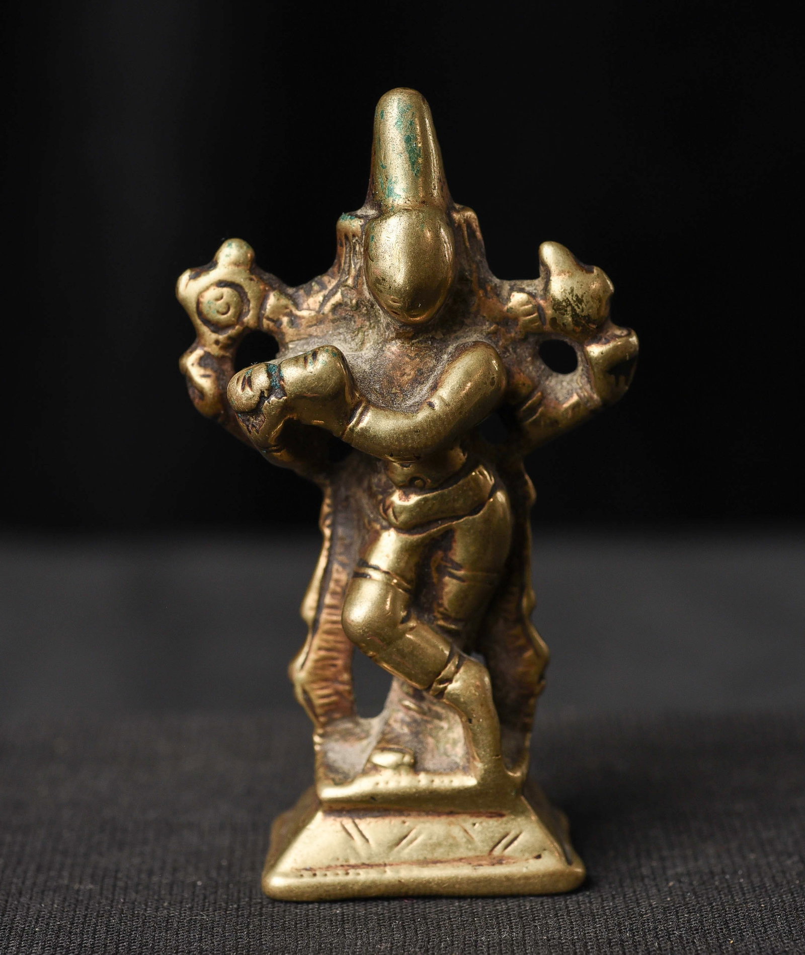 18thC/earlier Indian Bronze Krishna playing his flute. (1 of 9)