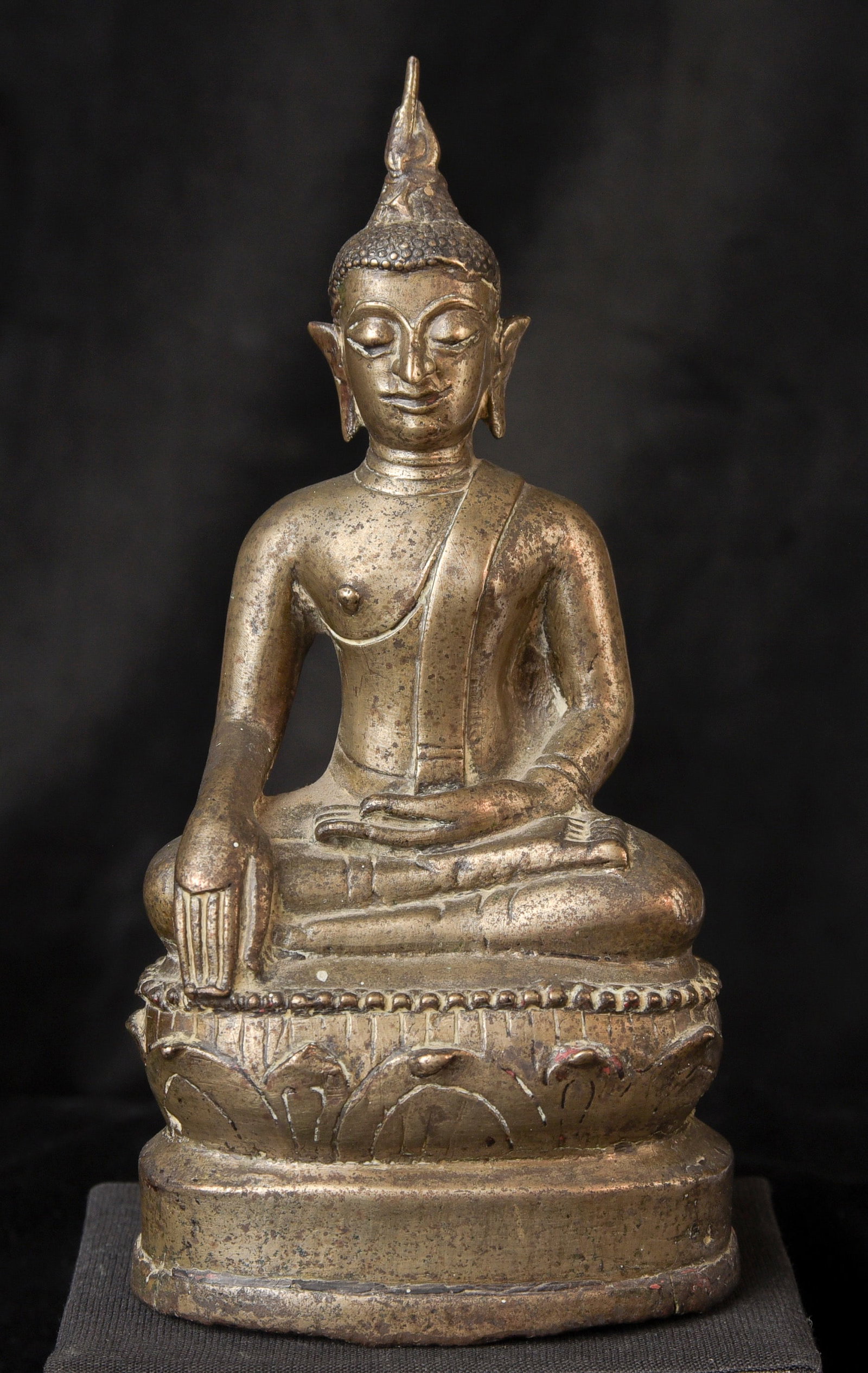 16thC Northern Thai Bronze Buddha.: 16thC Northern Thai Bronze Buddha-nice example. - ( 6.5"H x 4.25"W x 2.375"D ) - 1.5 lbs.