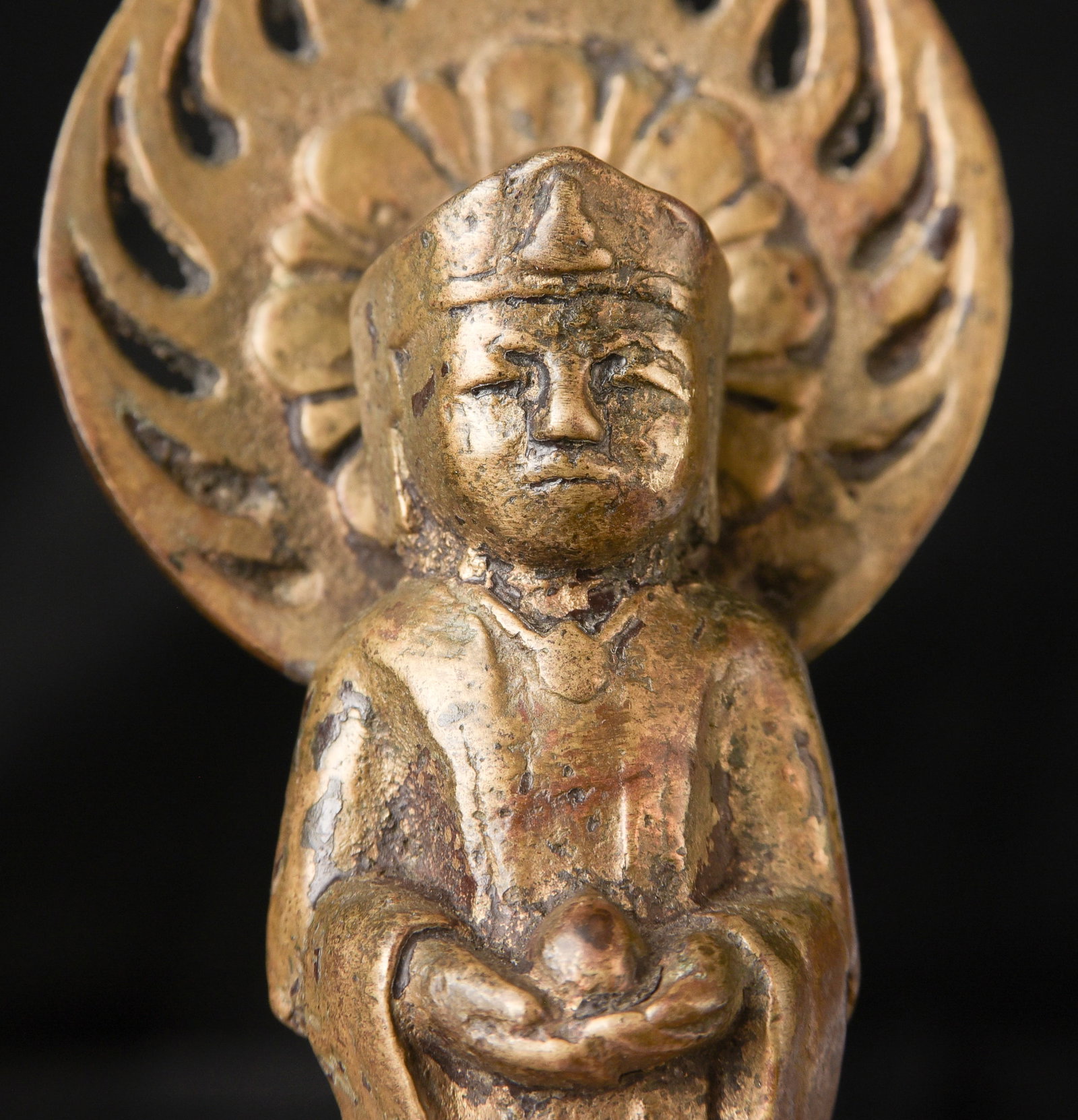 17/18thC Korean Solid-cast Buddha. Uncommon type. - 9