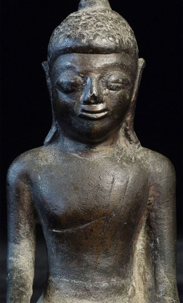 17/18thC Cambodian Buddha. Sweet face. Does have a ding (1 of 11)