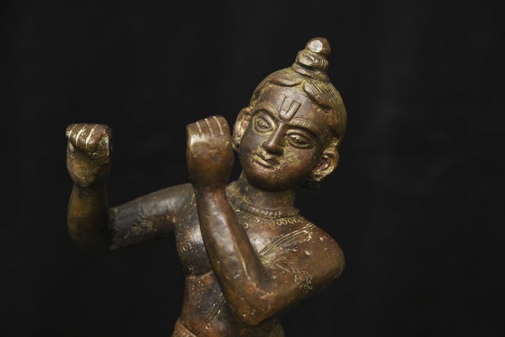 18/19thC Solid-cast bronze Krishna. - 7