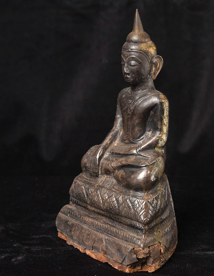 Extremely expressive repousse silver late Ayuthaya. - 3