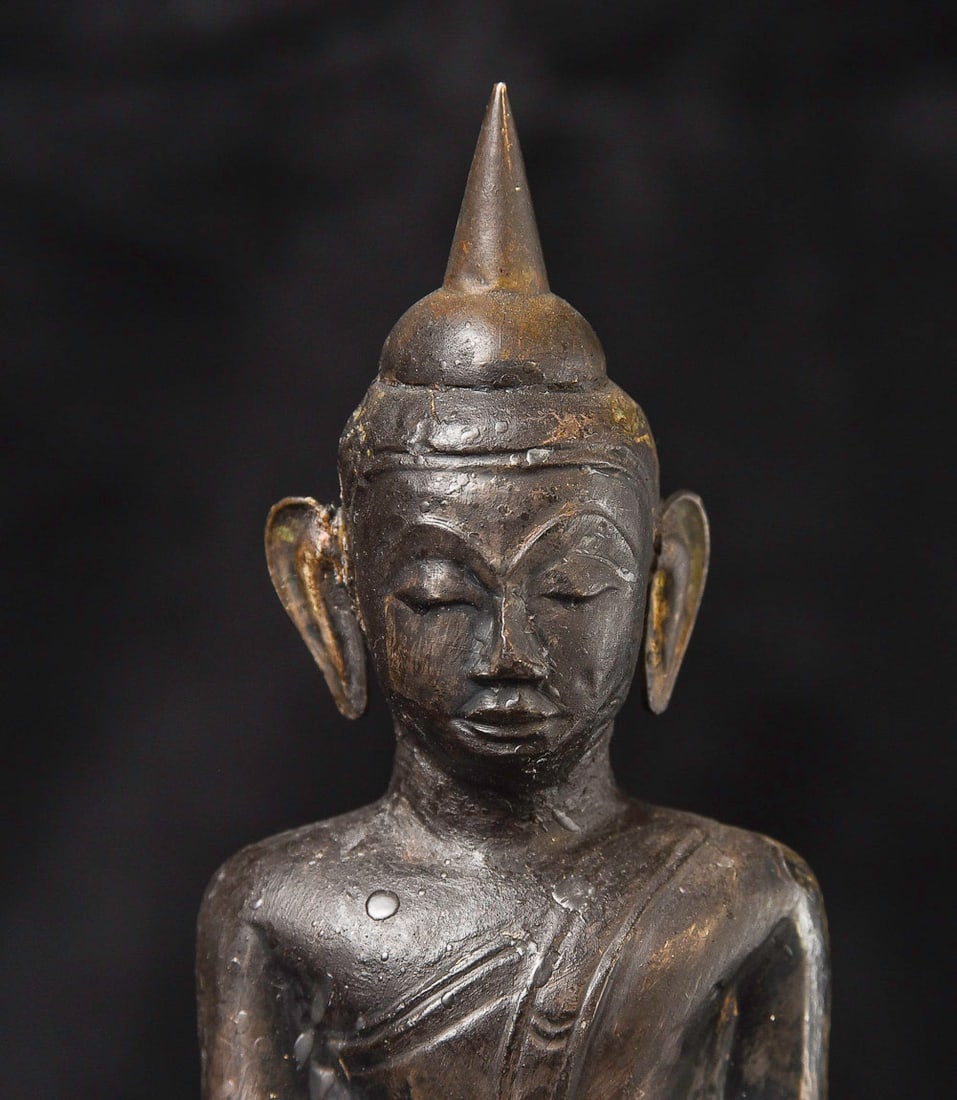 Extremely expressive repousse silver late Ayuthaya. - 6