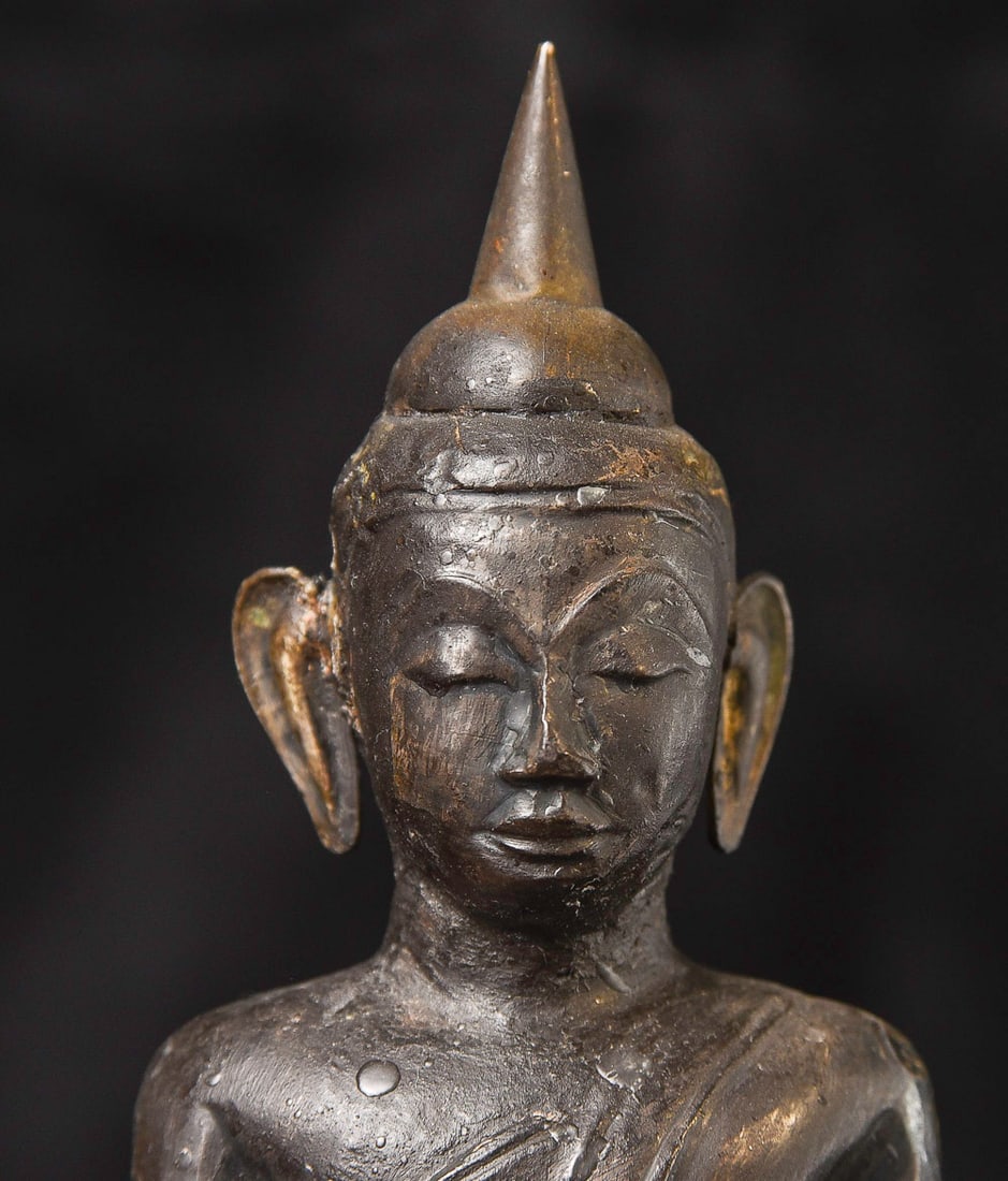 Extremely expressive repousse silver late Ayuthaya. - 7