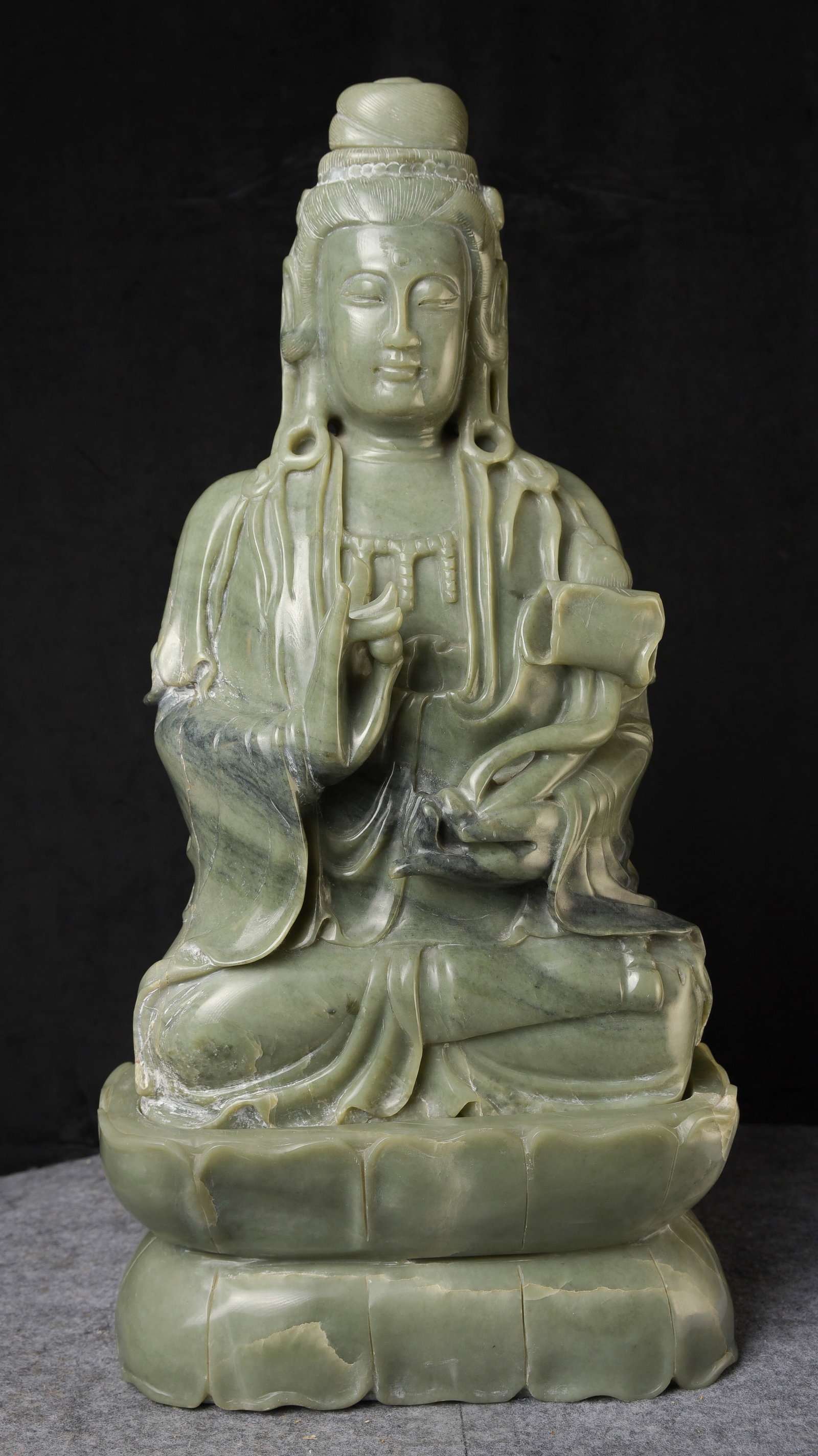 Very Large Chinese Jade Quanyin. Beautifully carved out of Nephrite Jade (1 of 20)