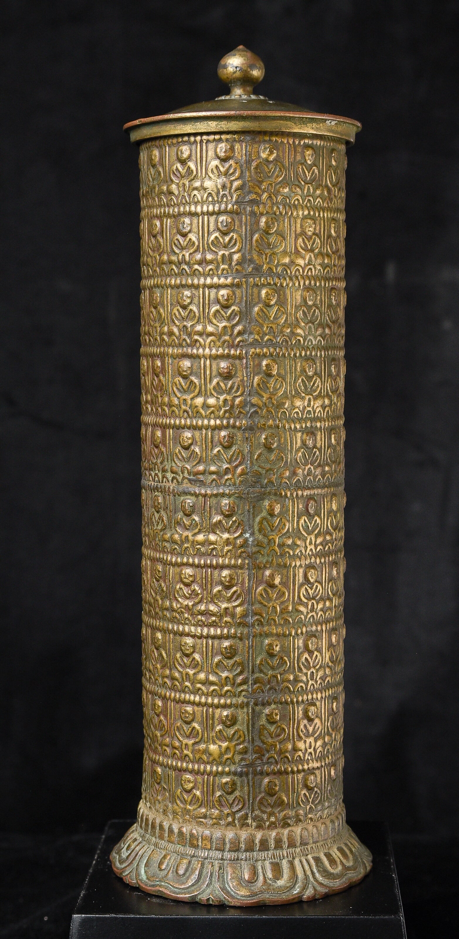 Bronze scroll case with approx. 150 Buddhas adorning - 5