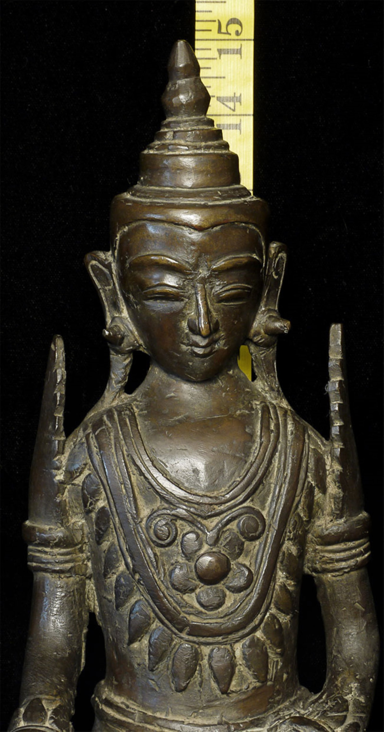Large antique Burmese bronze Buddha. - 13