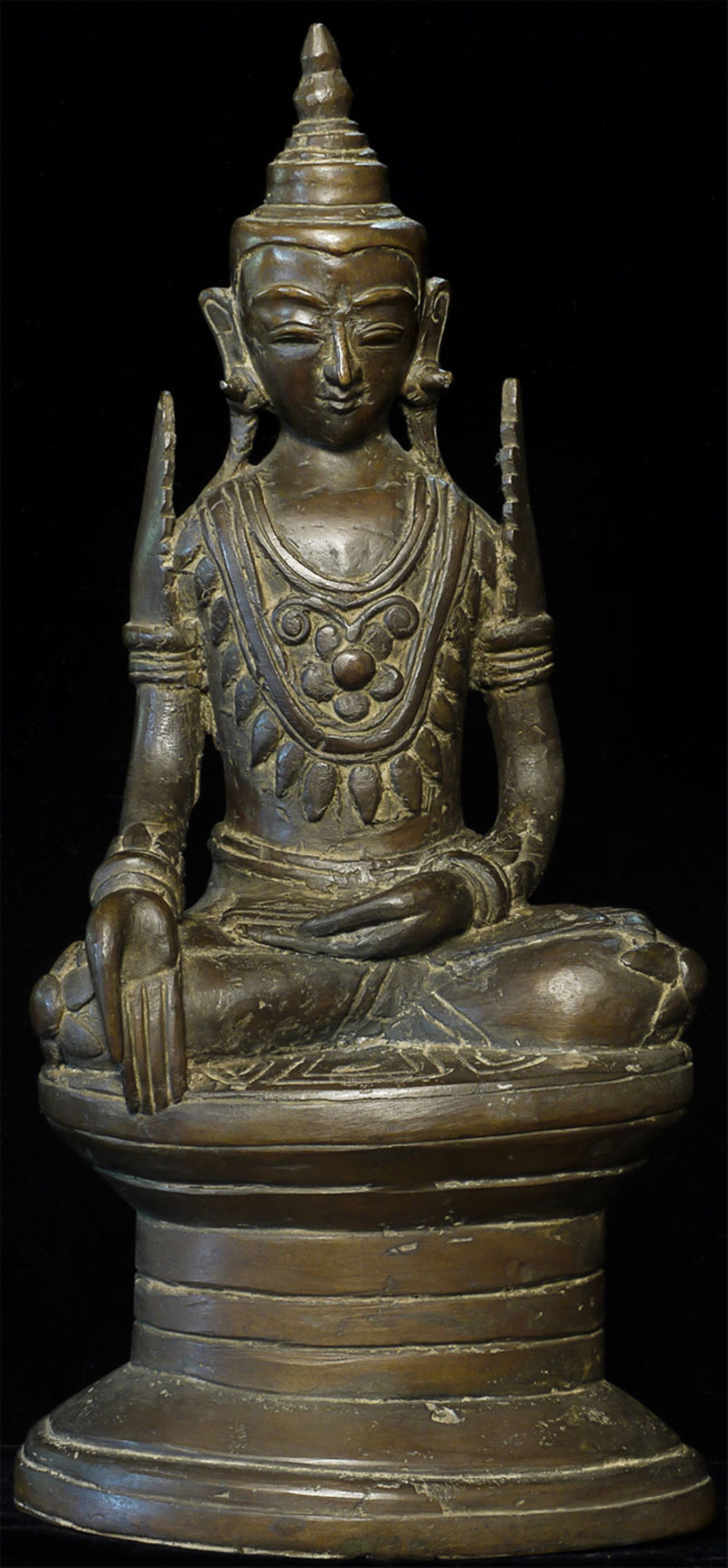 Large antique Burmese bronze Buddha. - 2