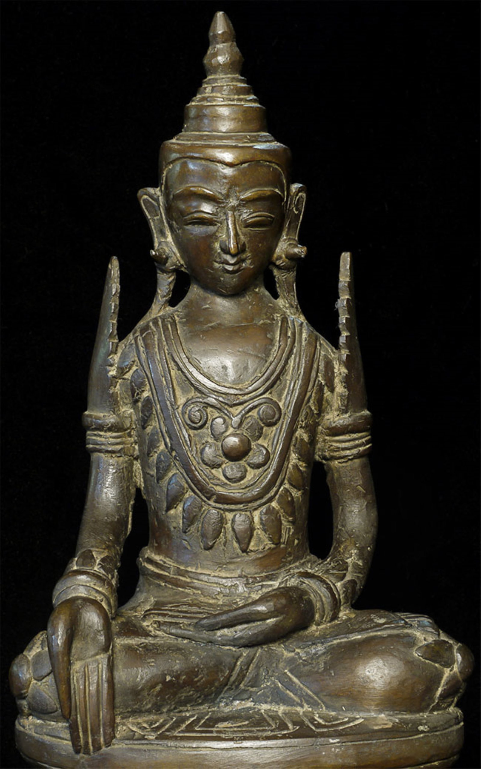 Large antique Burmese bronze Buddha. - 3