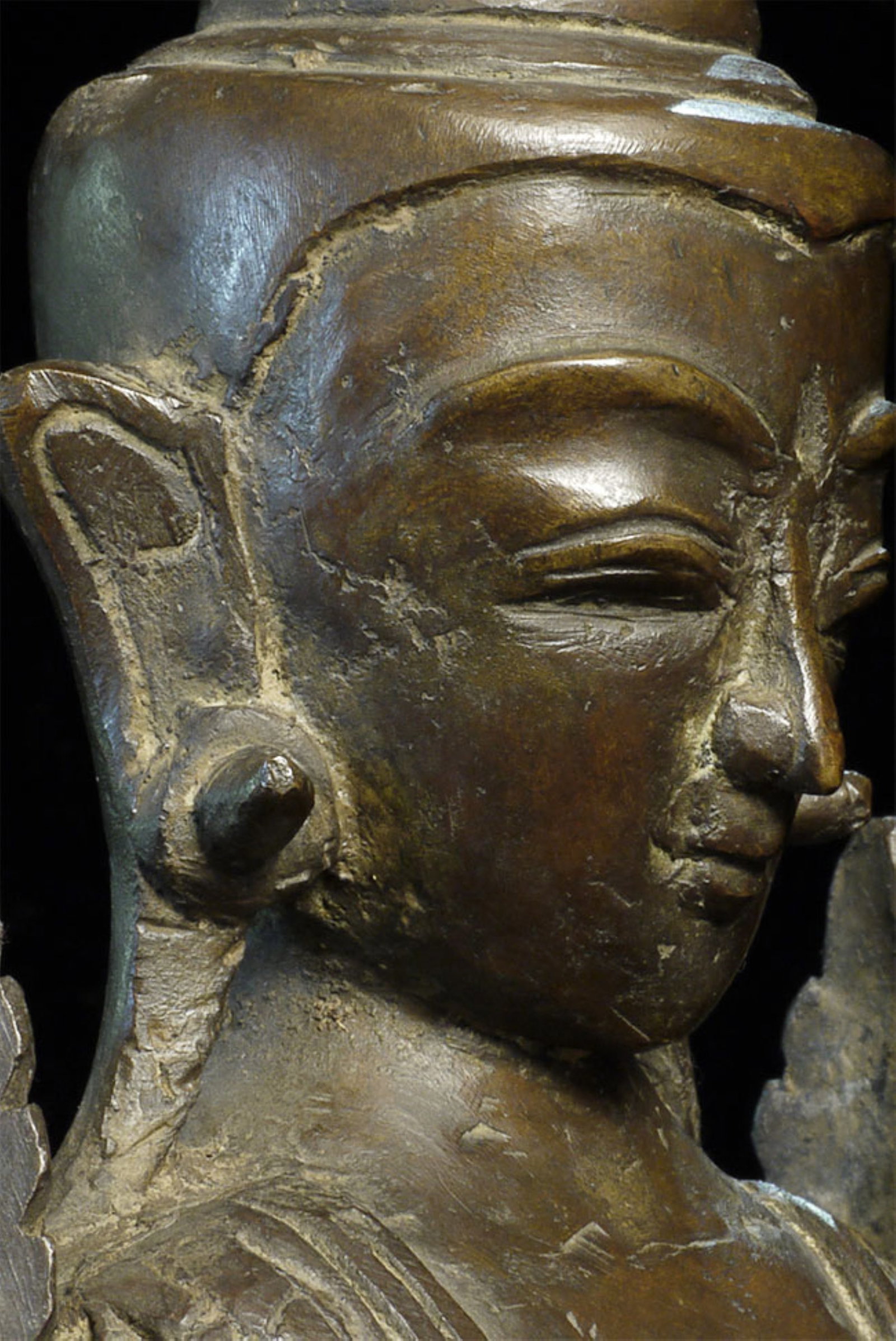 Large antique Burmese bronze Buddha. - 9