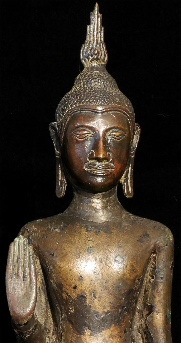 15/16thC Utong C Thai Bronze Buddha. Large and Fine Example: 15/16thC Utong C Thai Bronze Buddha. A beautiful example of its type in a large size. The head looks to have been professionally reattached, though only evident upon close examination (price reflects 