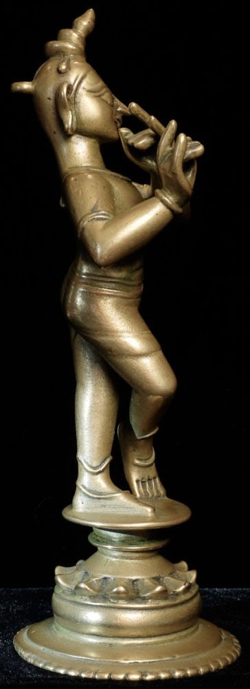 17/18thC Bronze Indian Krishna Statue- Very Fine, Large: Remarkable face on this lively 17/18thC Krishna. High-quality alloy and casting and large. This piece measures 8" tall and 10" with its custom base. Much finer than the vast majority of its type.