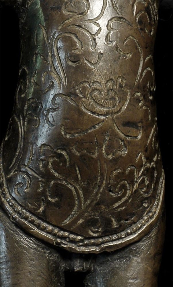 A 16th/17thC solid cast Chinese Ming Bronze Baby - 9