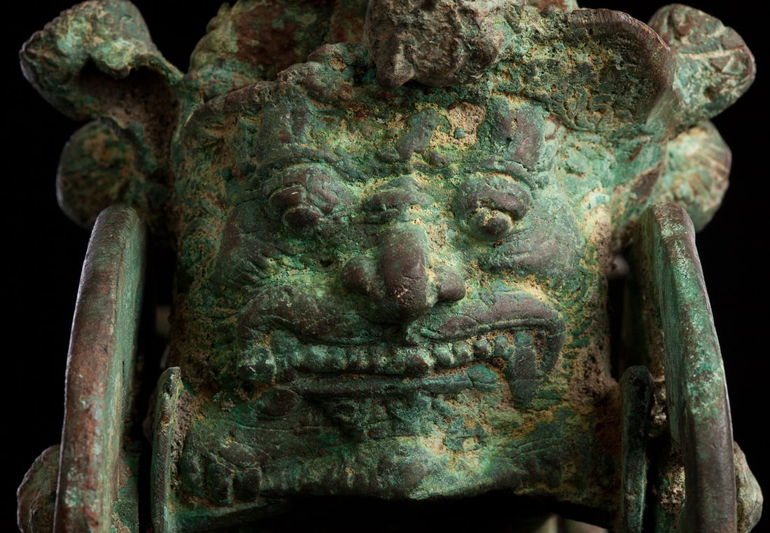 14/15thC Indonesian Hindu Bronze People in Chariot Led By Horses. Wonderful!: Rare 14/15thC Indonesian Hindu Bronze Group in Chariot Led By Horses. Loss to 2 horse feet. It is a very uncommon item. Many parts. Total length is approximately 11", width at widest point is 3.75",