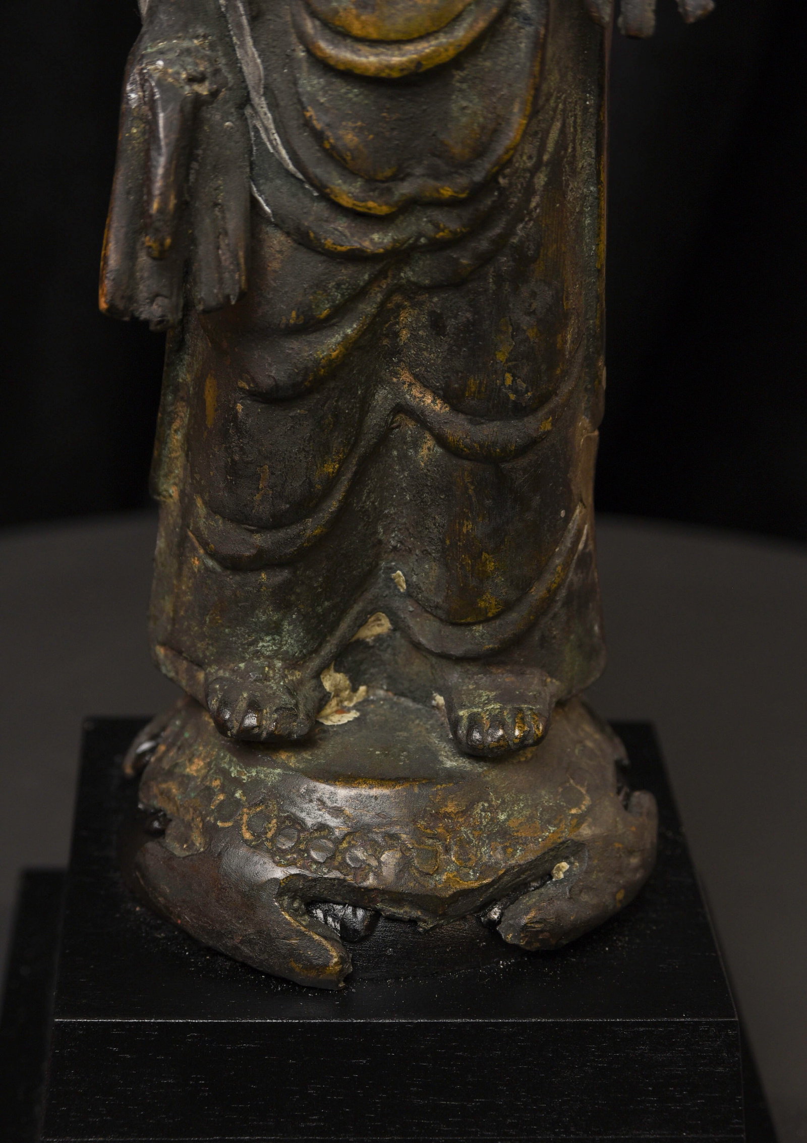 13-15thC Standing Bronze Korean Buddha-Large, Lots of Character: This is a very distinctive 13-15th-century standing bronze Korean Buddha. As you can see in the photos, there is a very closely related companion piece, which I also up for auction. My strong preferen
