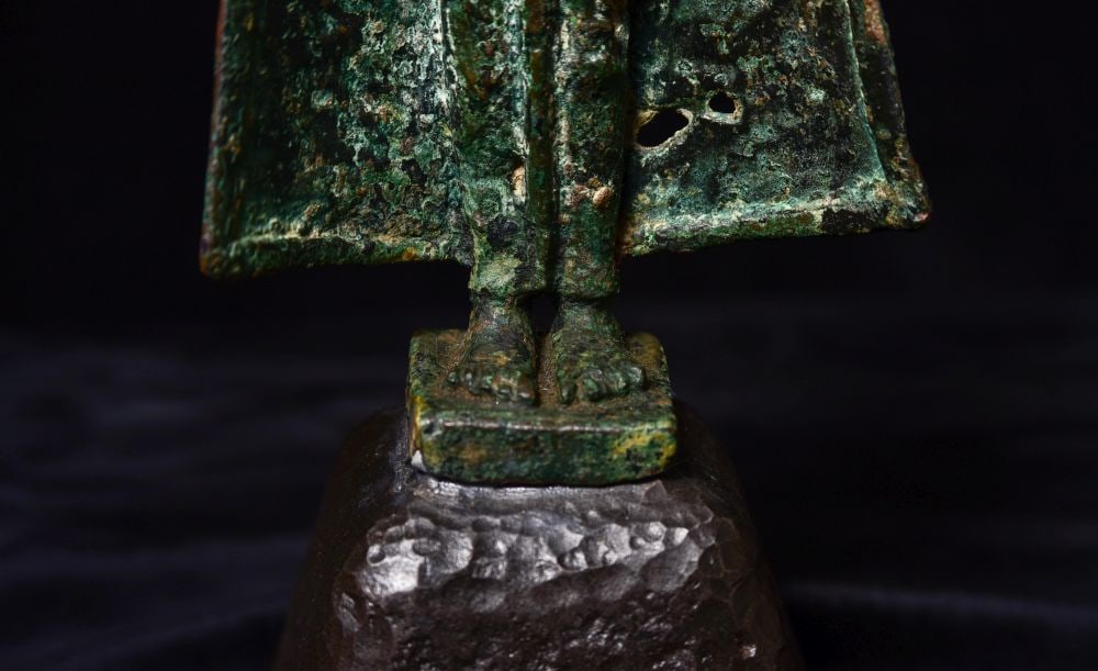 10thC or earlie Thai Buddha. Solid cast in a very early method. - 8