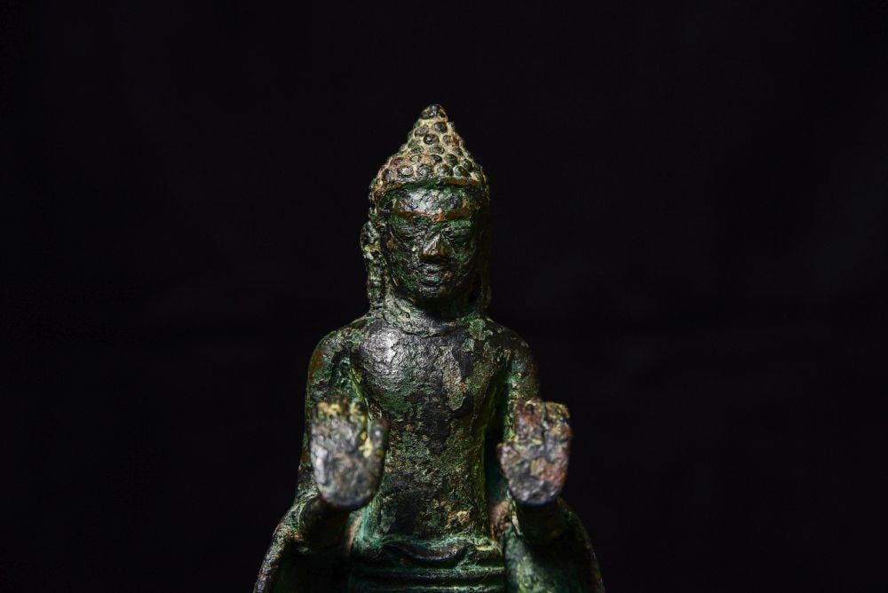 10thC or earlie Thai Buddha. Solid cast in a very early method. - 9