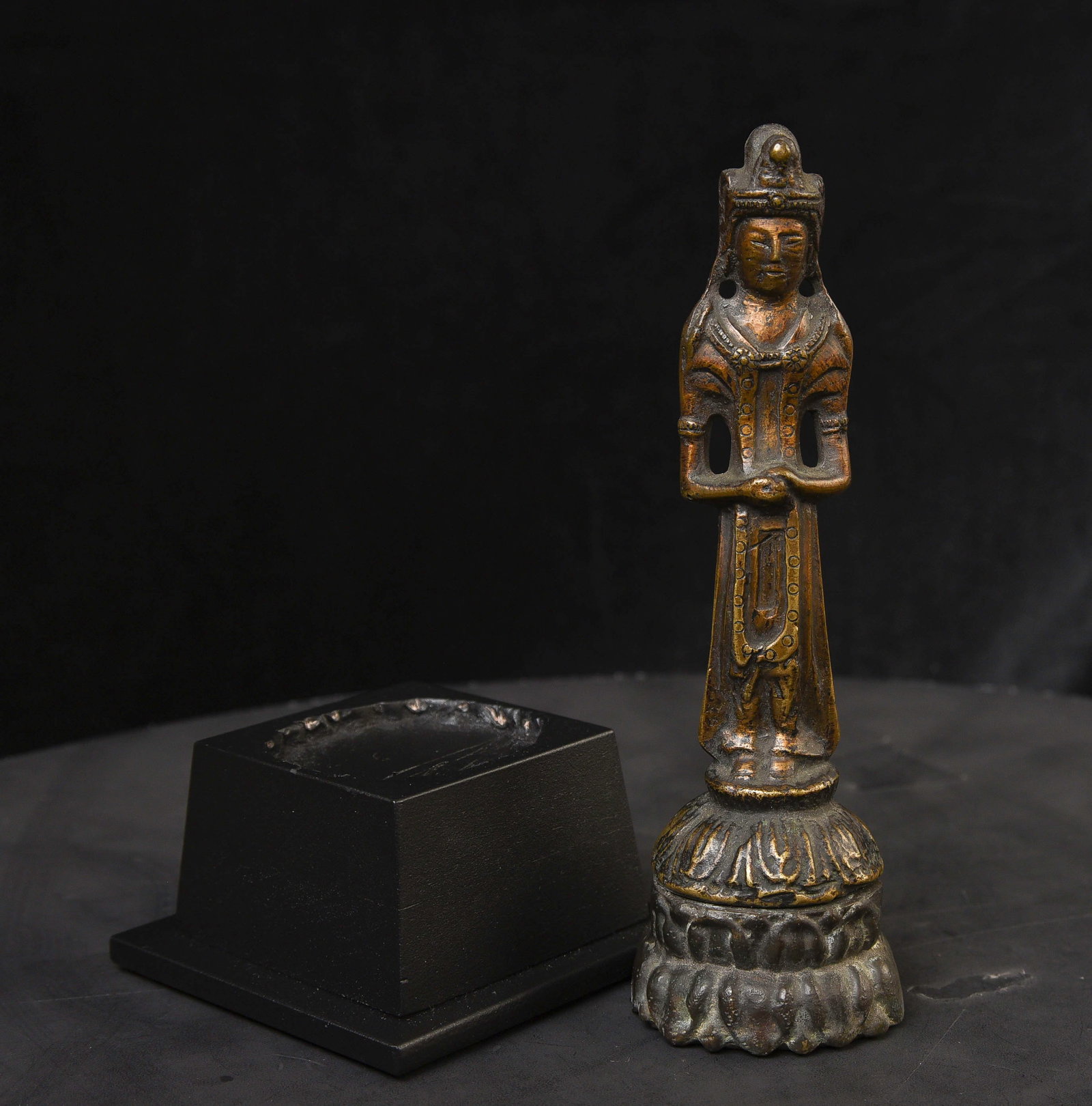 6thC Sui Chinese Bronze Buddha Bodhisattva of Compassion (1 of 16)