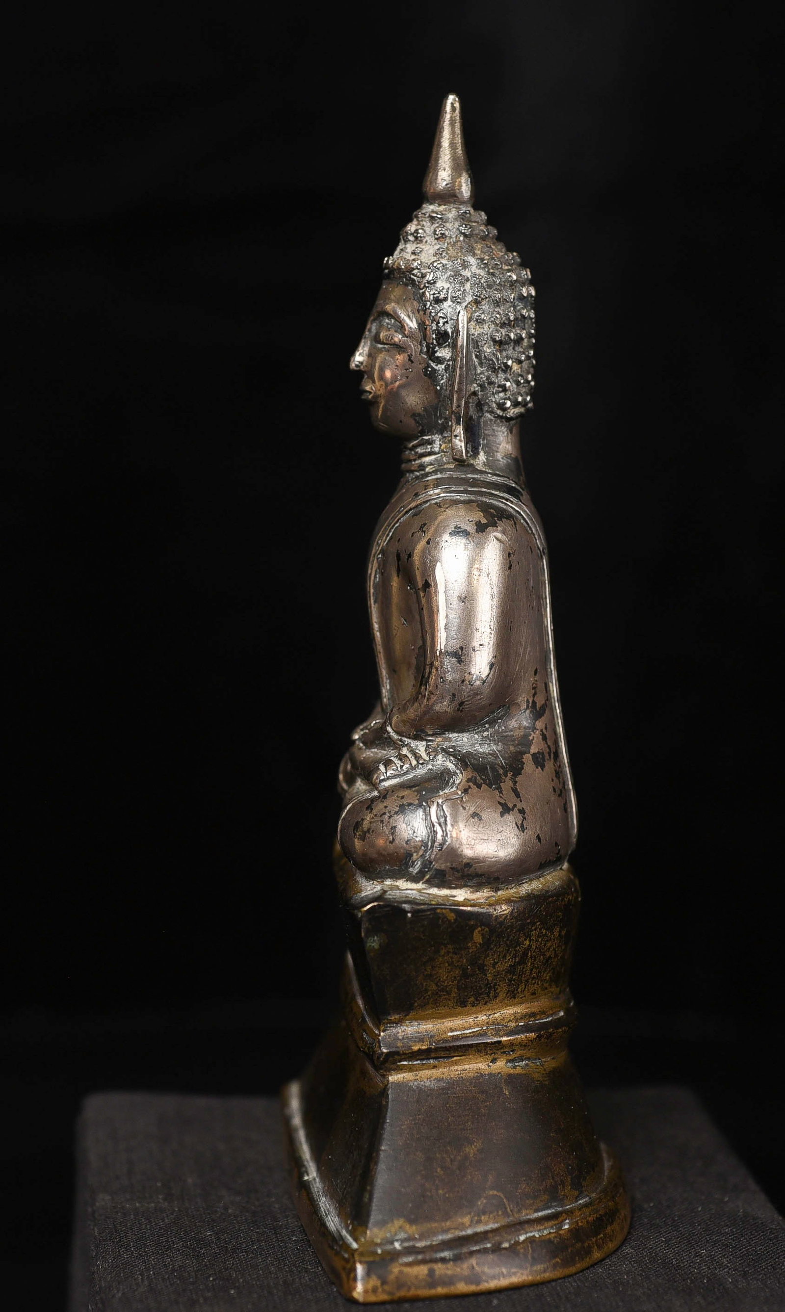 18/19thC Silver Cambodian Buddha. - 4