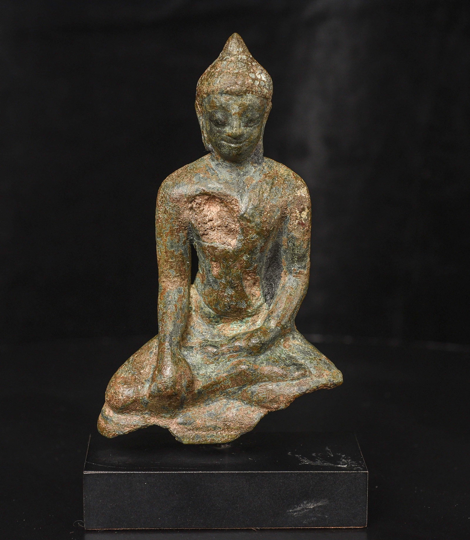 Solid-cast Thai bronze Buddha from the earliest period. - 2