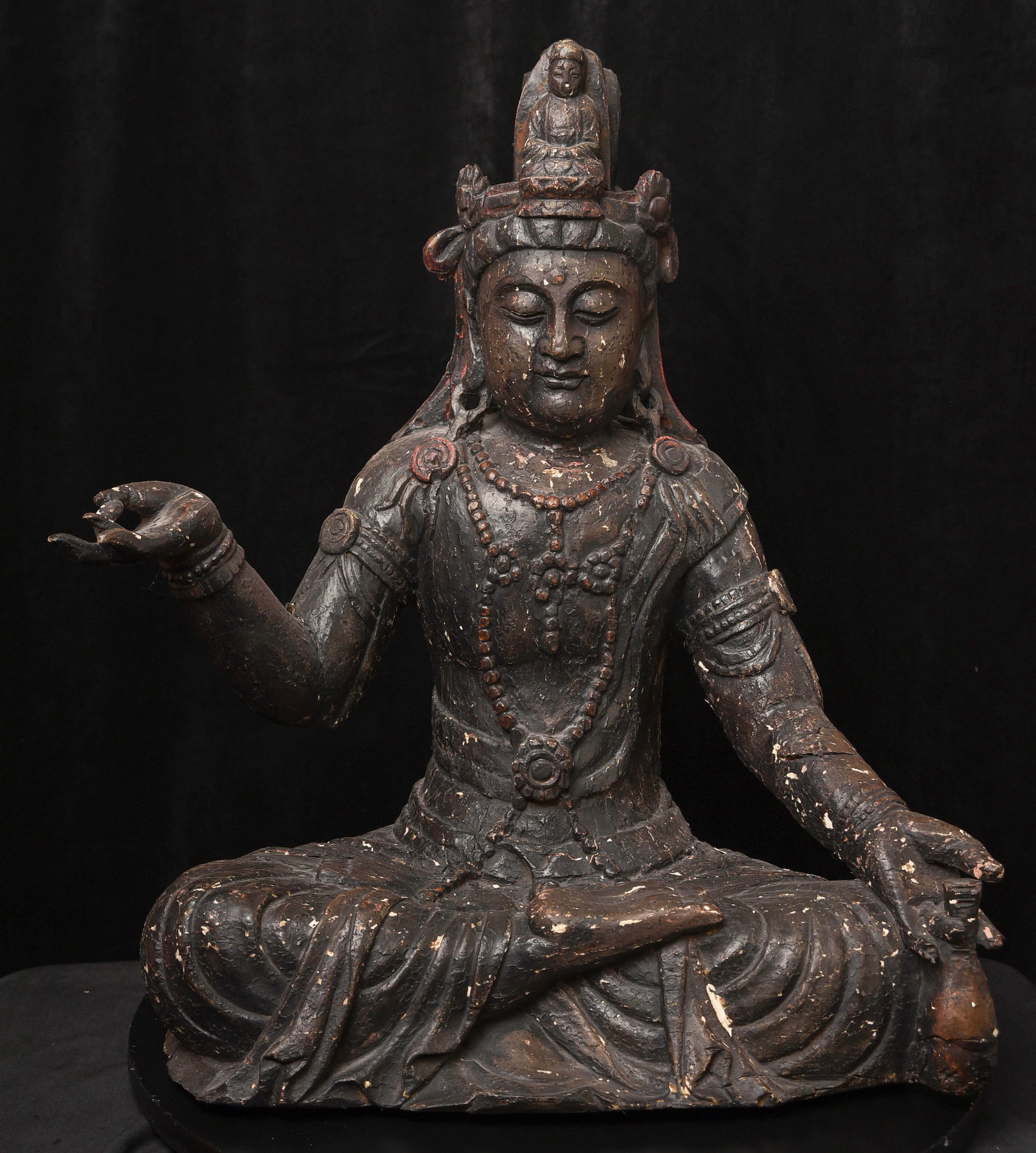 Large 16/17thC Korean Bodhisattva of Compassion: Large 16/17thC Korean Bodhisattva of Compassion (Kannon, or Korean equivalent of Guanyin). It looks contemporary with Early Ming, though I am unsure how to date precisely. The beautiful fragrance of