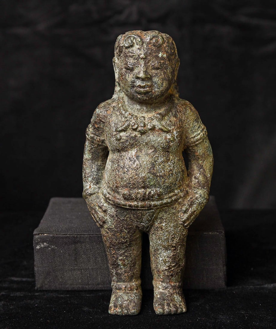 15thC Indonesian Bronze "Sultan Mangkoenagoro" or "Noble Boy": 15thC Indonesian Bronze "Sultan Mangkoenagoro" or "Noble Boy" There are quite several examples that appear to have been made in the 14 and 15th centuries during the Majapahit era and shortly after.