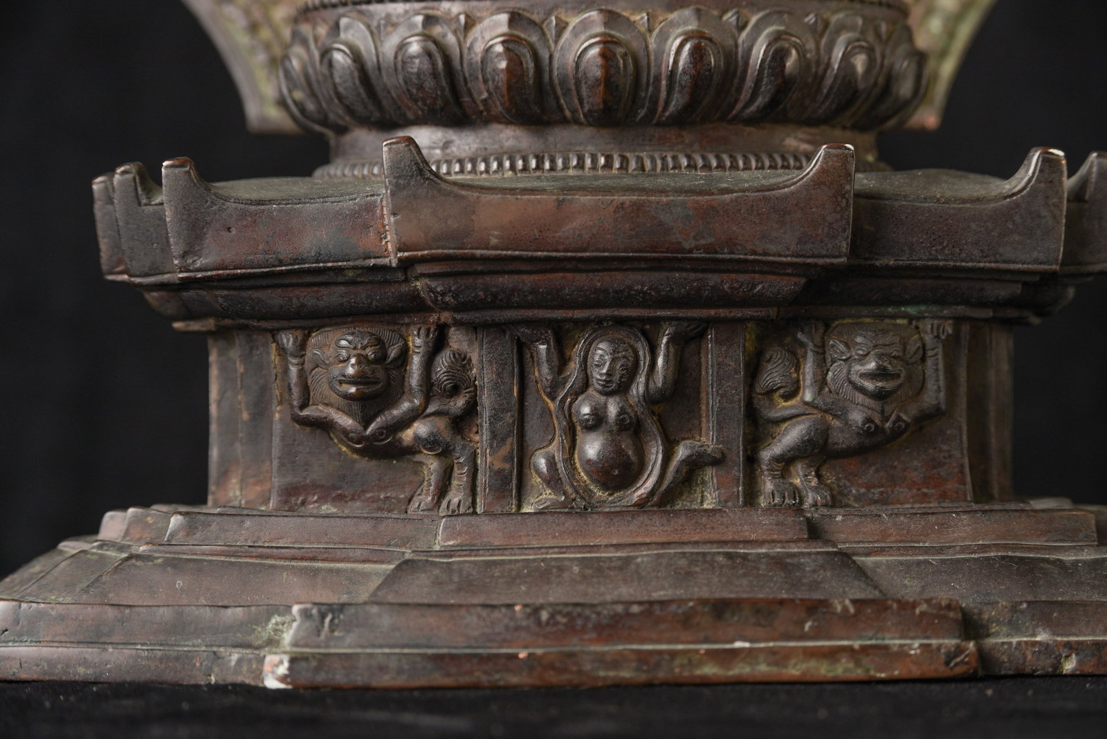 19th/20thC Thousand Arm Bodhisattva/Buddha of Compassion. - 8