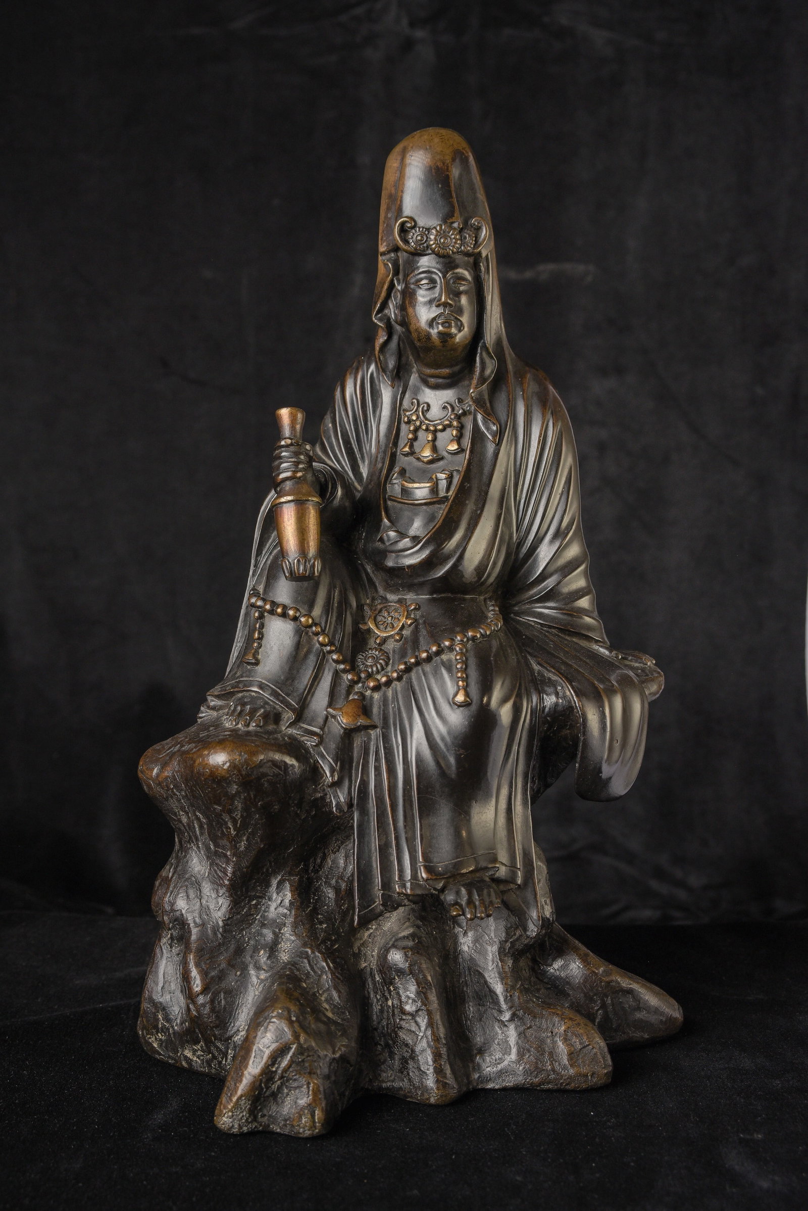 17thC Korean Guanyin-Large at 13.8"-Masterfully Cast. (1 of 11)