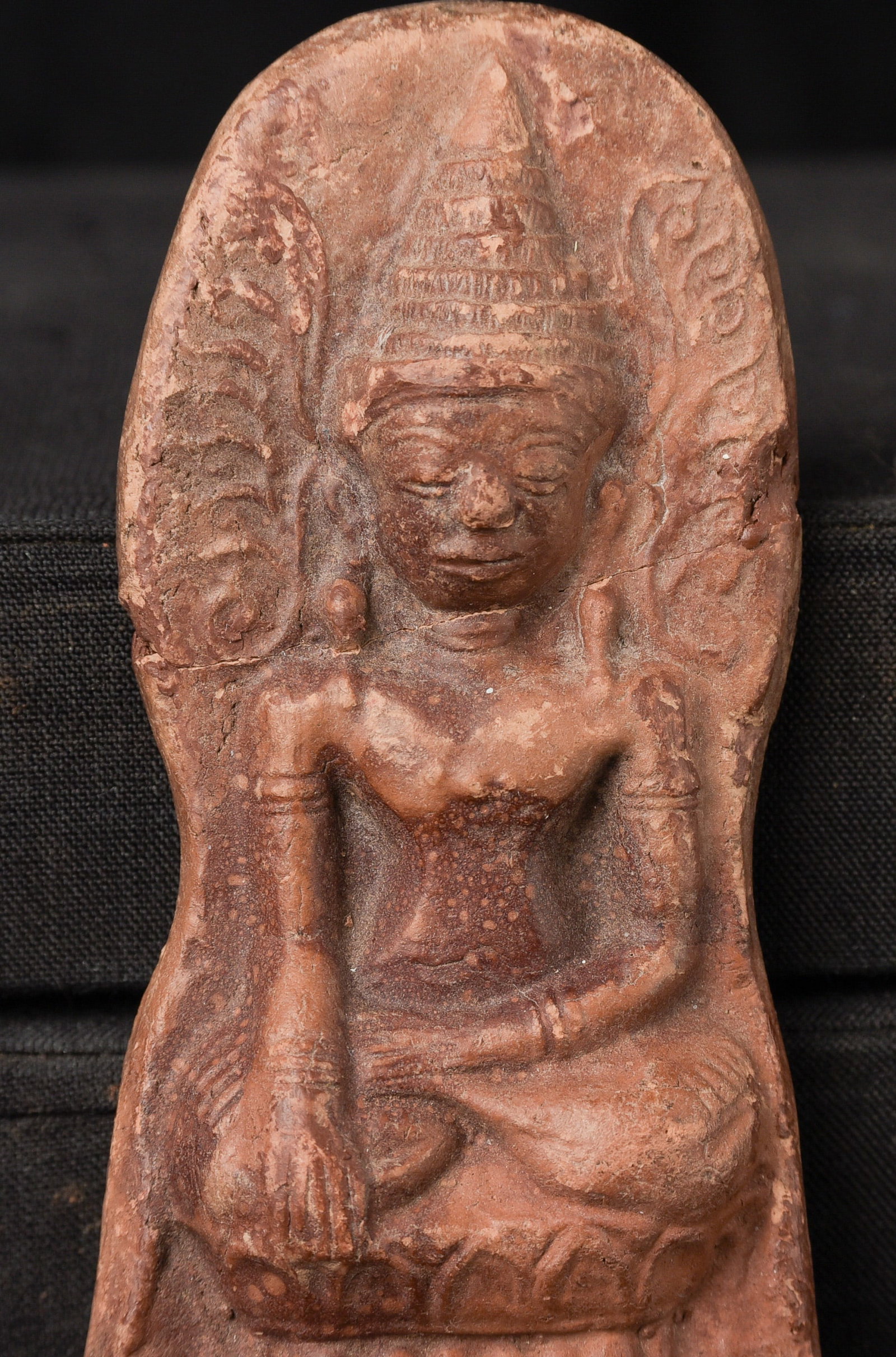 17/18thC Arakan Buddha Tablet with crown - 2