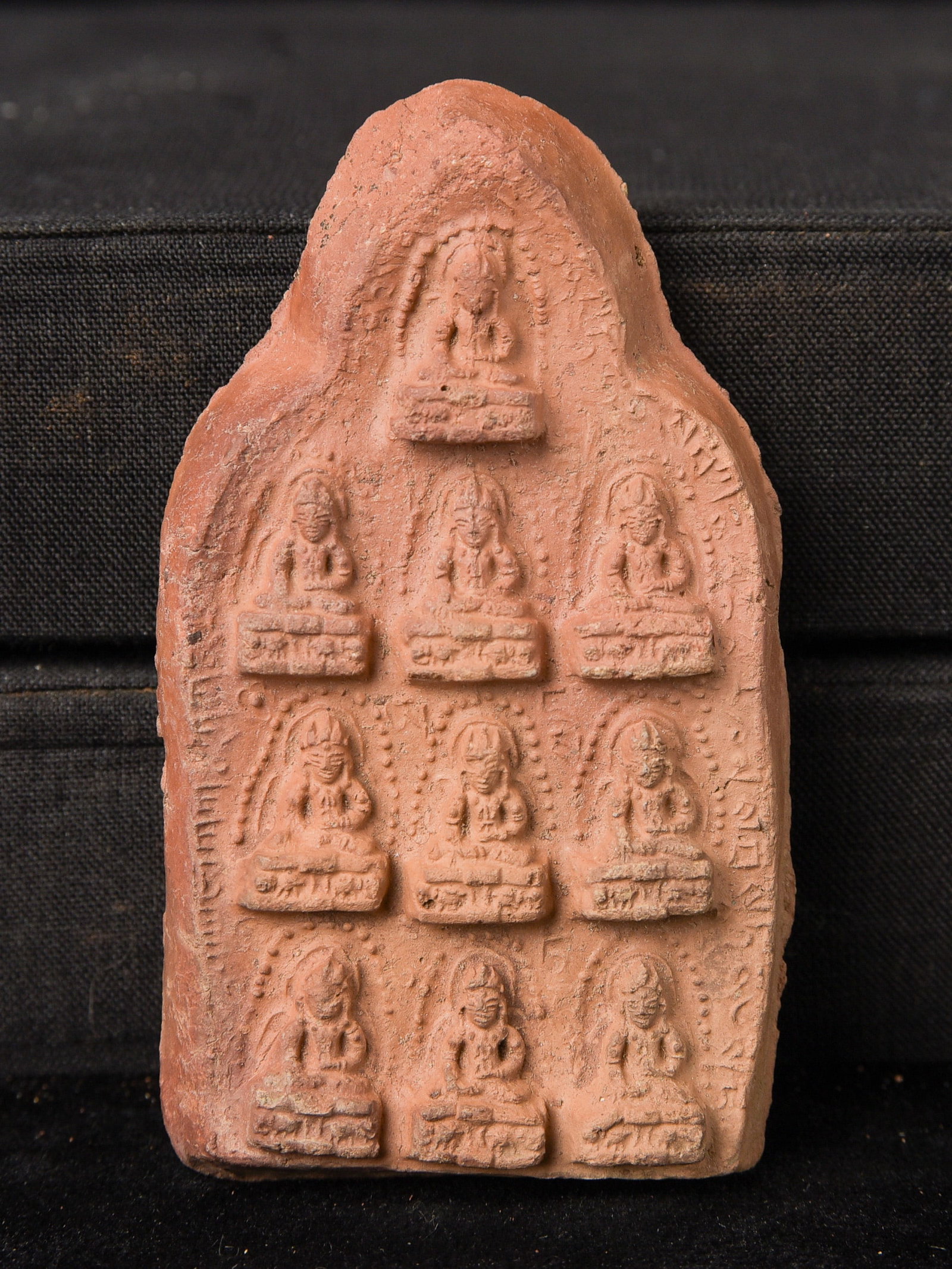 18/19thCor earlier Tibetan clay tablet with Bodhisattvas.: 18/19thCor earlier Tibetan clay tablet with Bodhisattvas . ( 3.25" H x 1.75"W x .75"D ) - 80g.