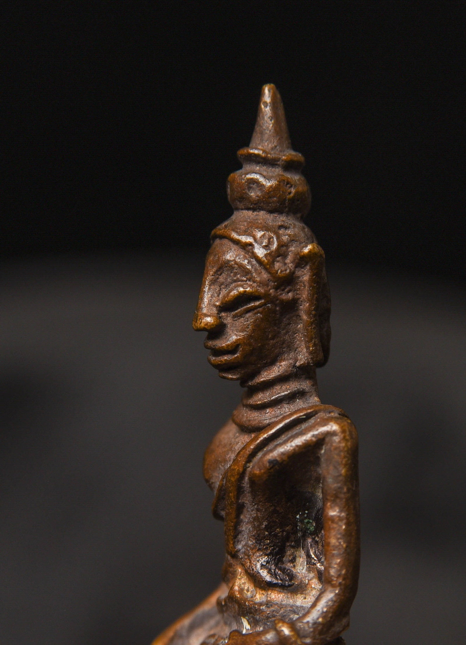 Vintage miniature solid-cast Laos Buddha. - 7