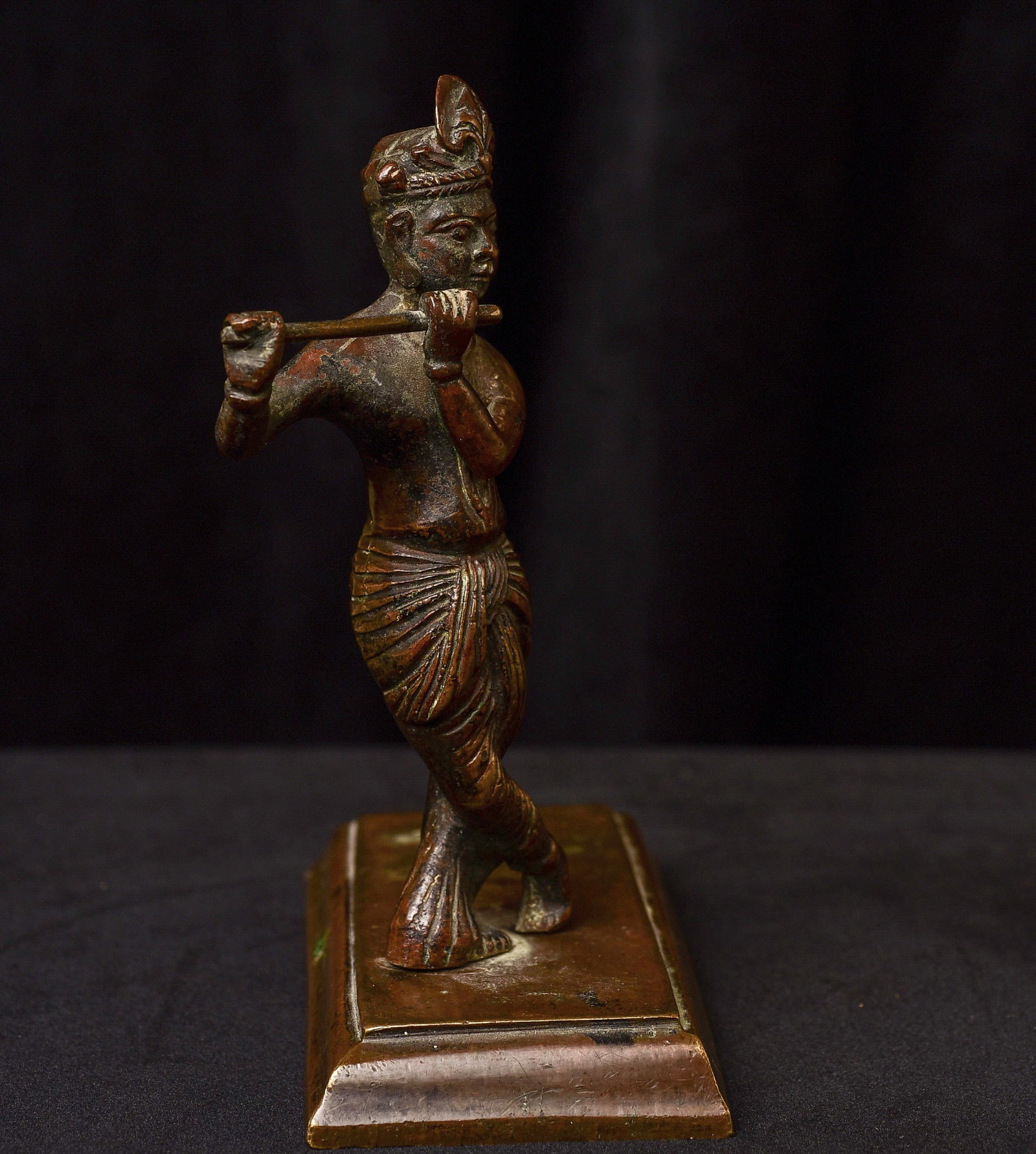 19thC India Bronze Krishna playing his flute on a base made for two. (1 of 13)