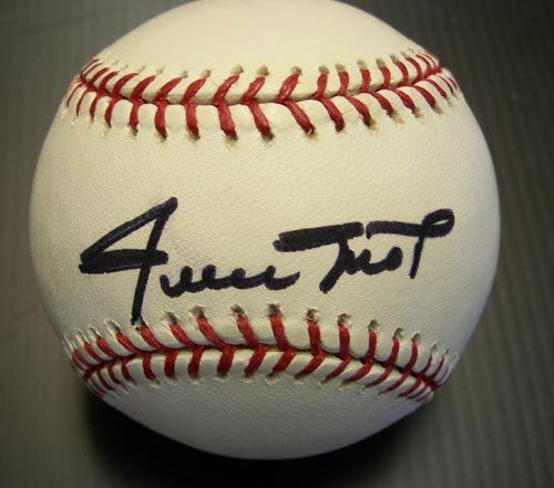 WILLIE MAYS SIGNED OFFICIAL MLB BALL - PSA/DNA: Giants Hall of Famer, one of the greatest to ever play the game. Official Bud Selig Major League Baseball ball sweetspot single signed "Willie Mays" in black felt tip, accompanied by certification fro