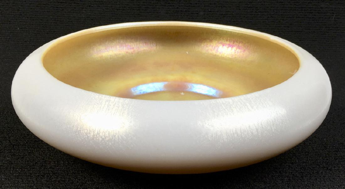 Steuben Art Glass Aurene & Calcite Bowl (1 of 4)