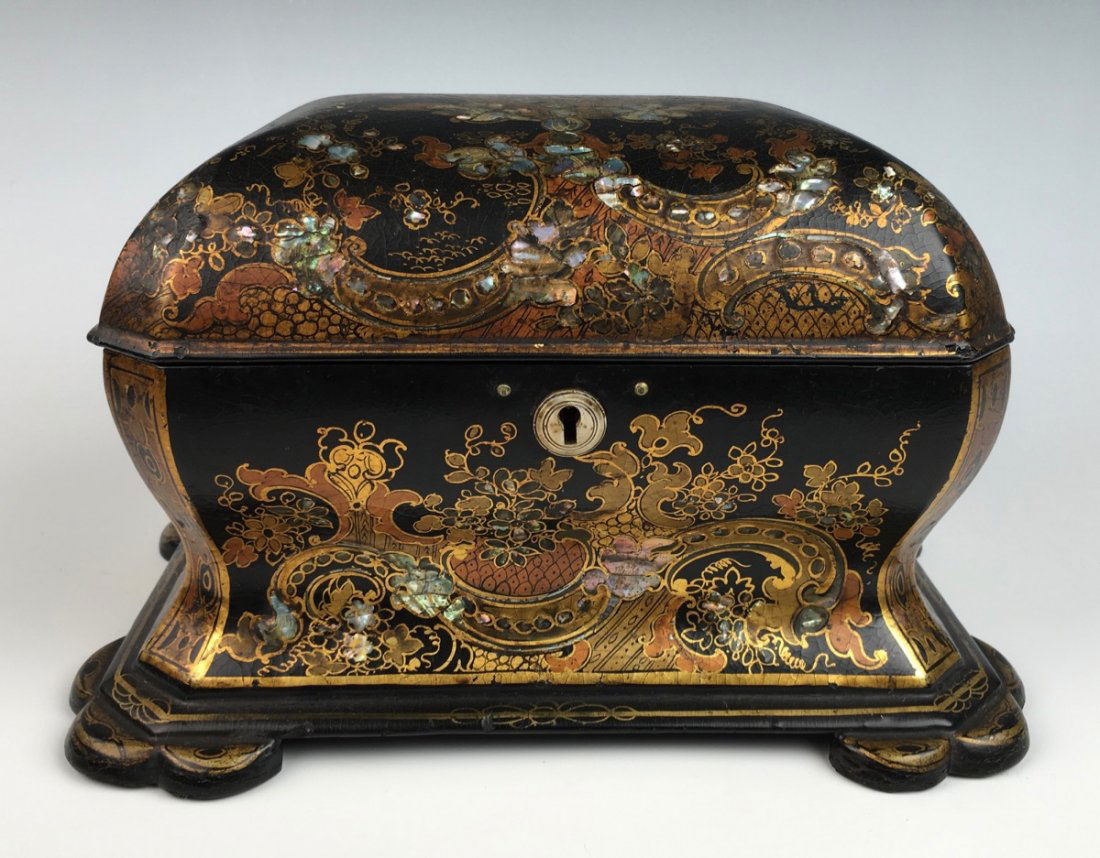 Chinoiserie Lacquerware Teabox (1 of 8)